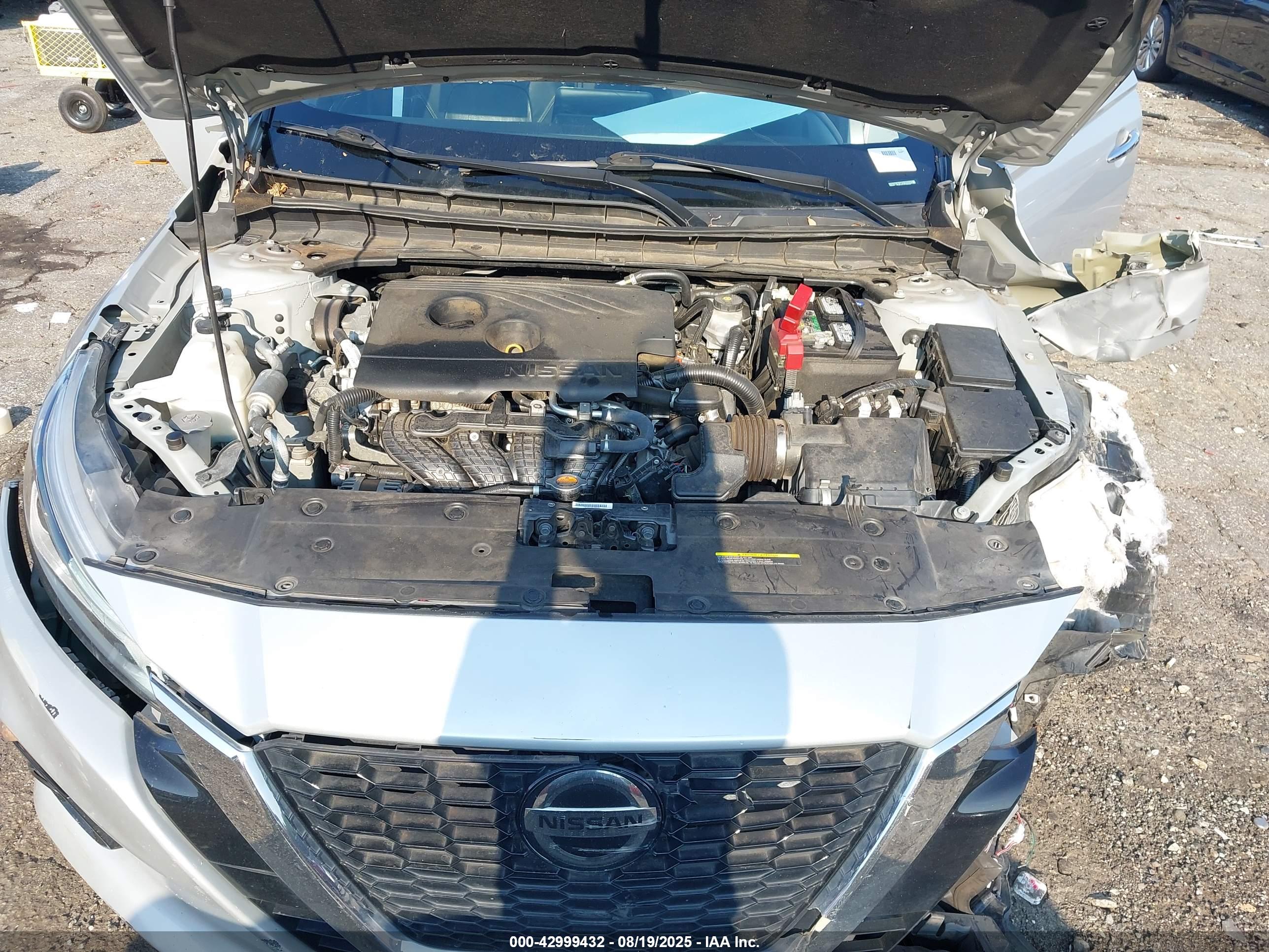 NISSAN ALTIMA image 10