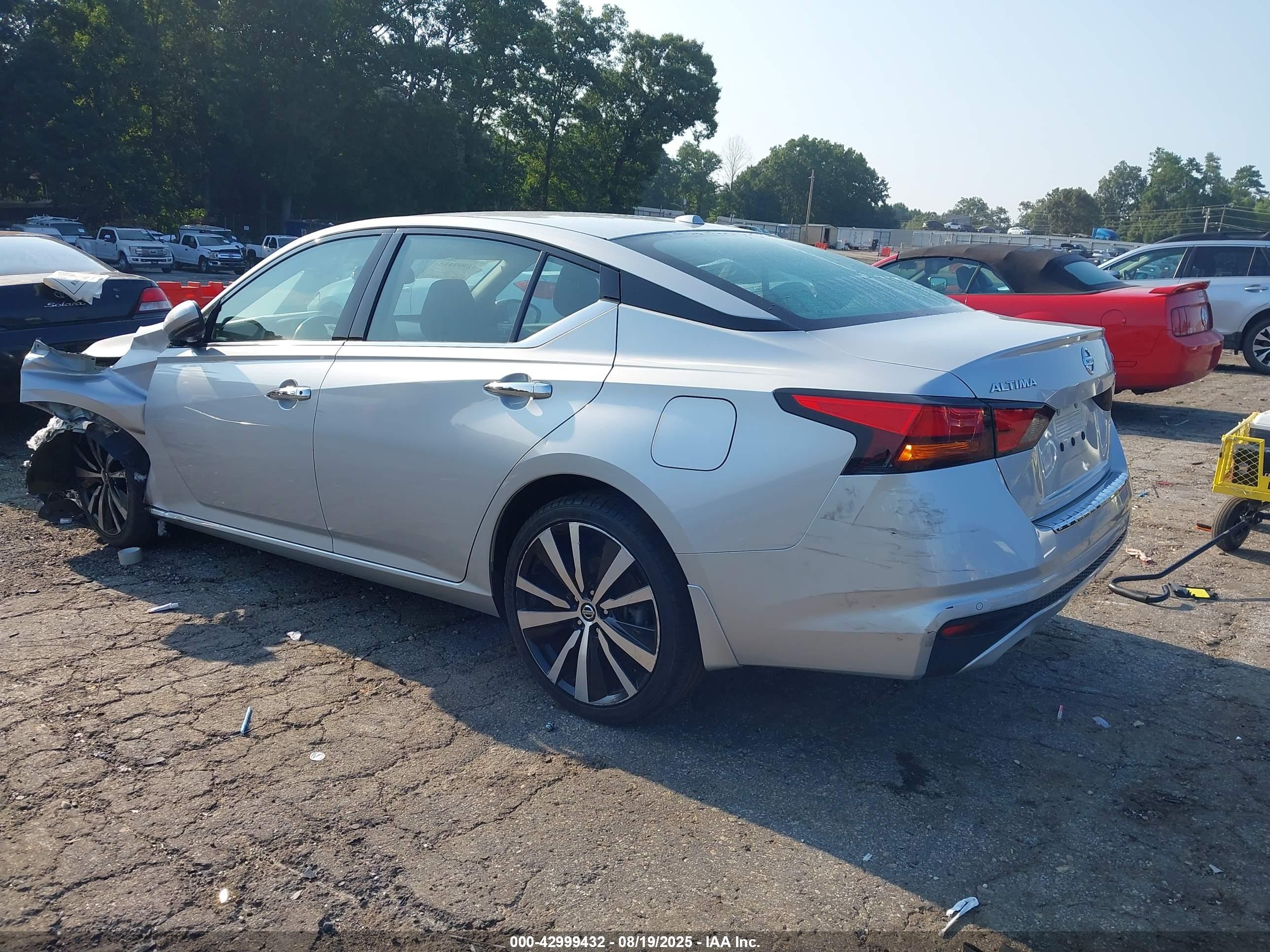 NISSAN ALTIMA image 3