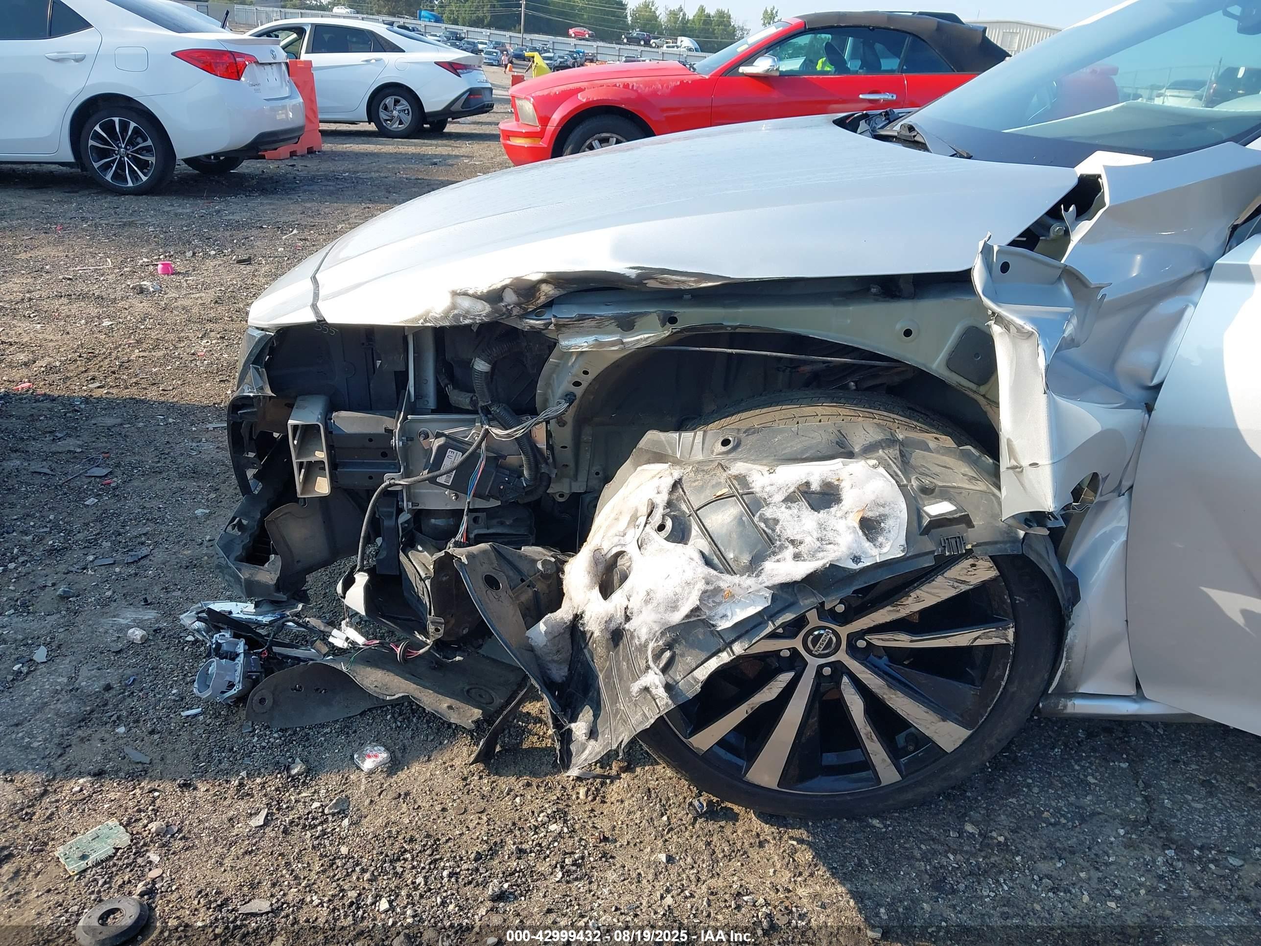 NISSAN ALTIMA image 6