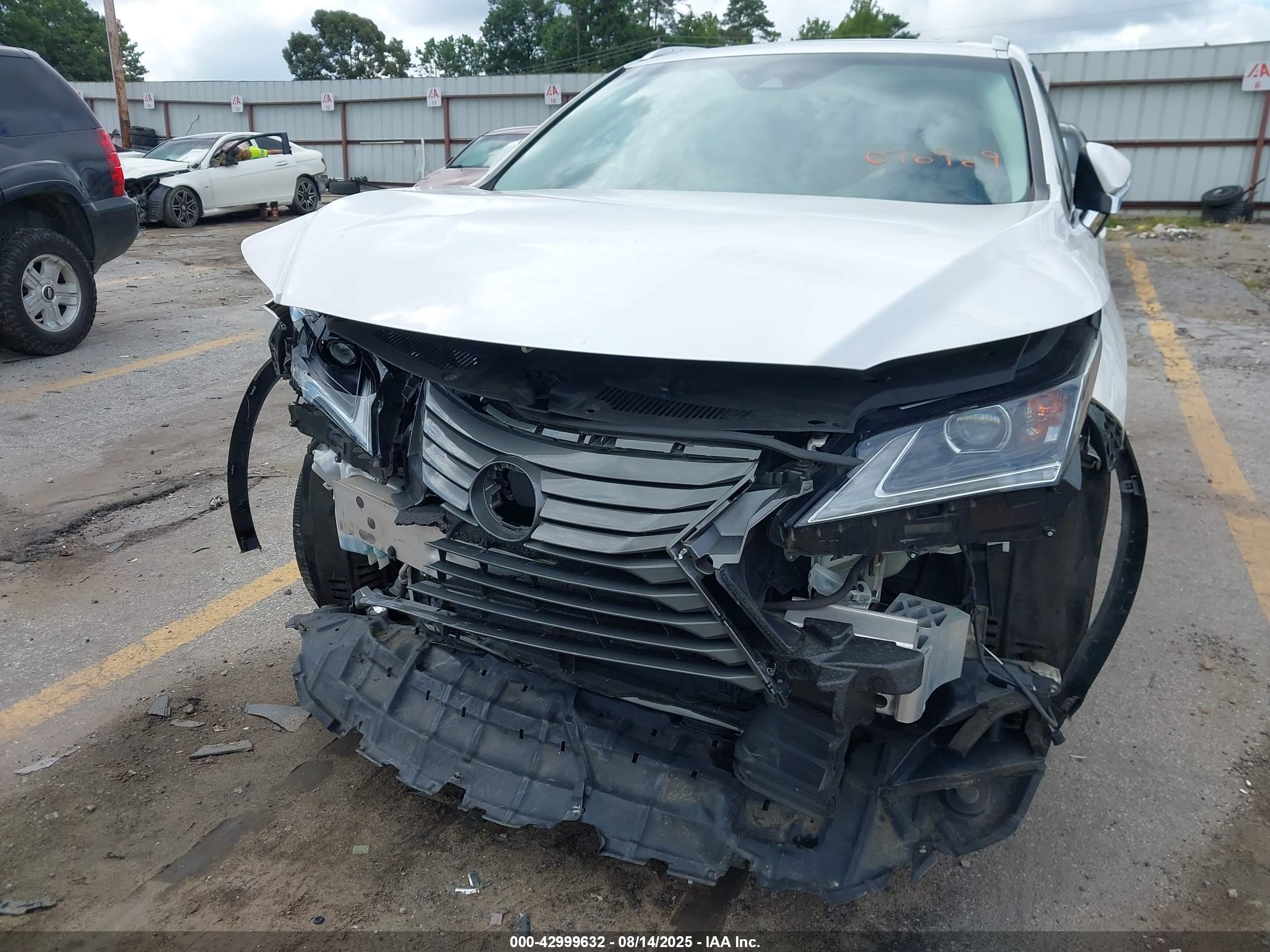 LEXUS RX image 6