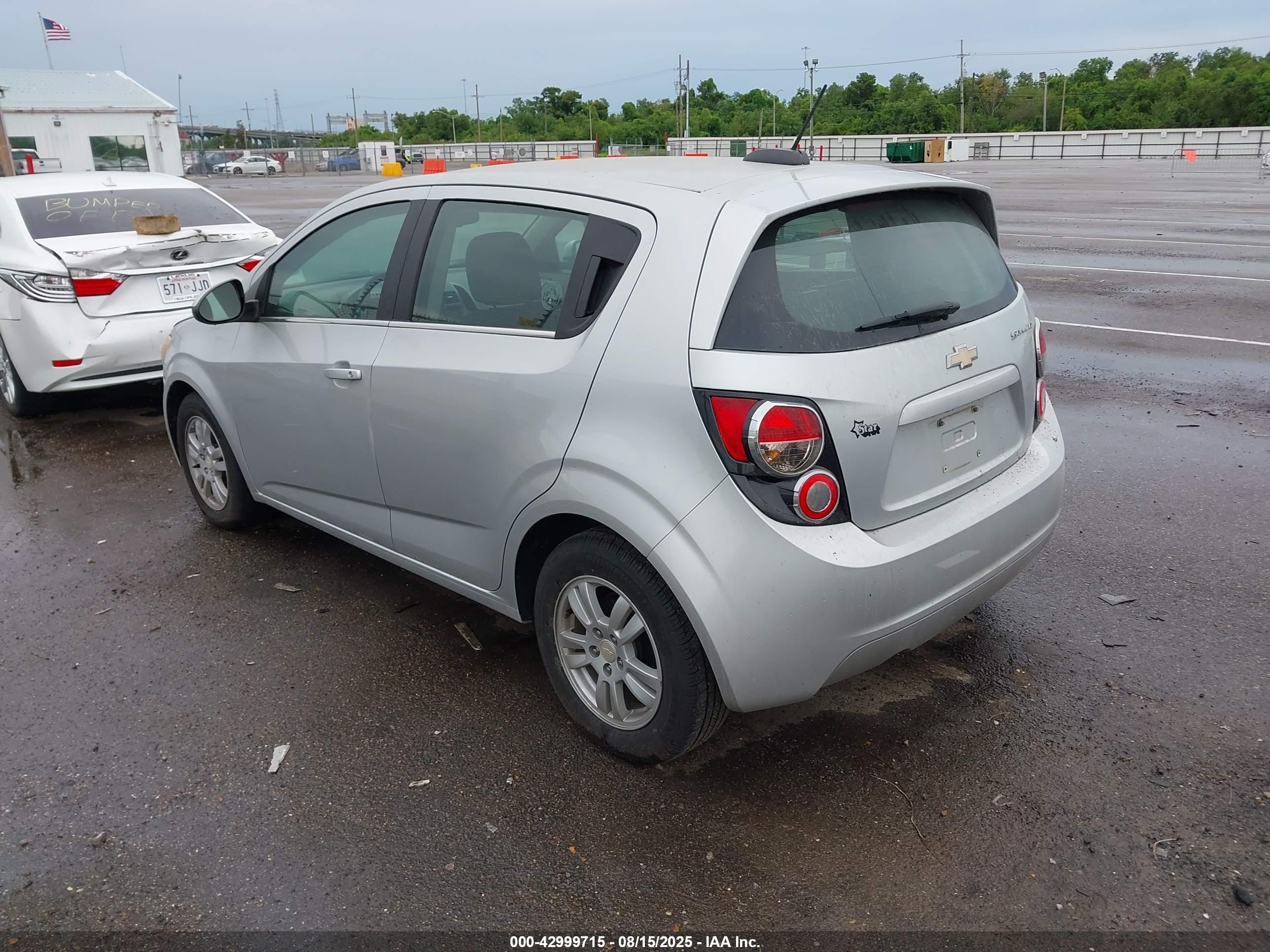 CHEVROLET SONIC image 3