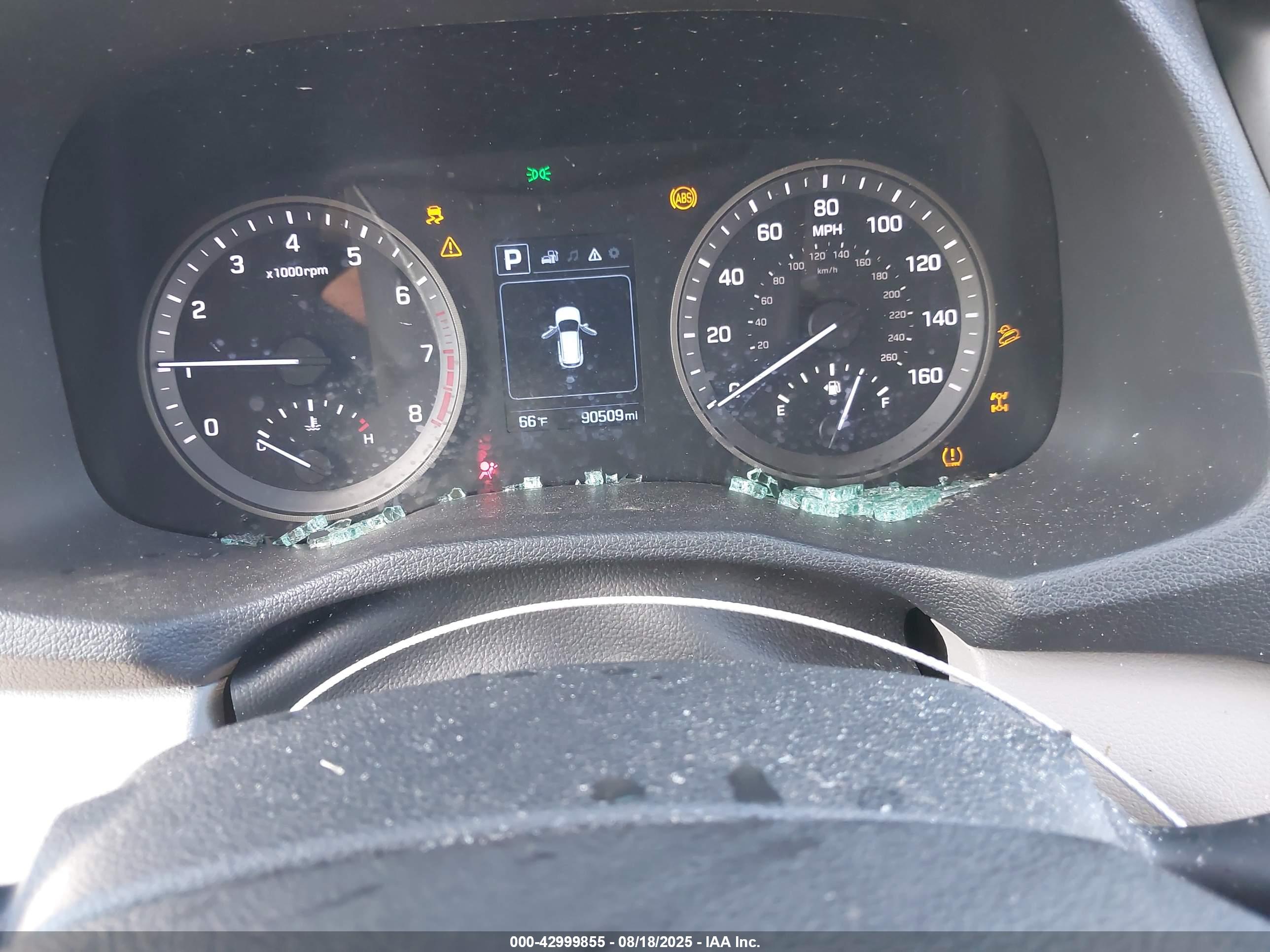 HYUNDAI TUCSON image 7