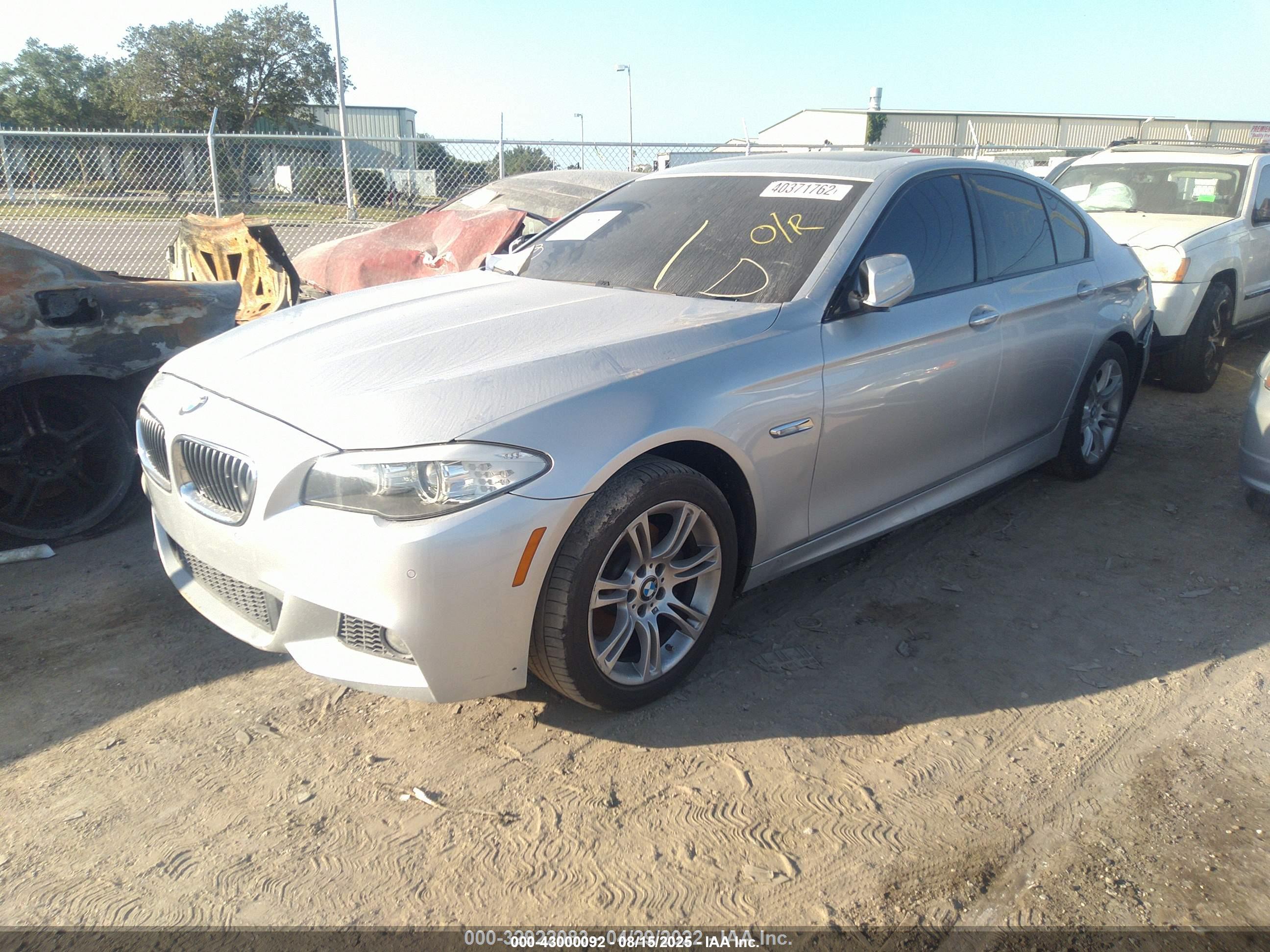 BMW 528I image 2