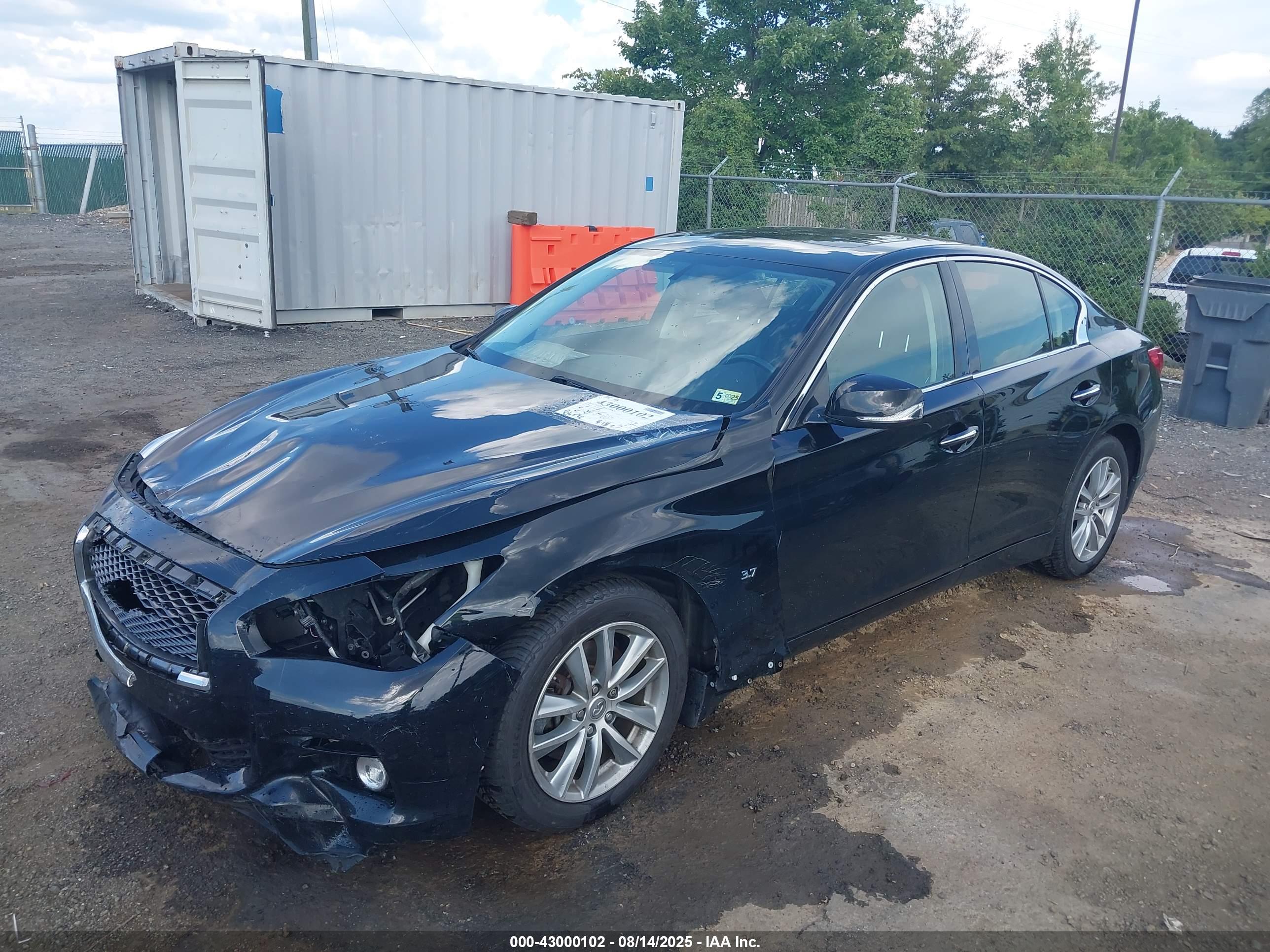 INFINITI Q50 image 2