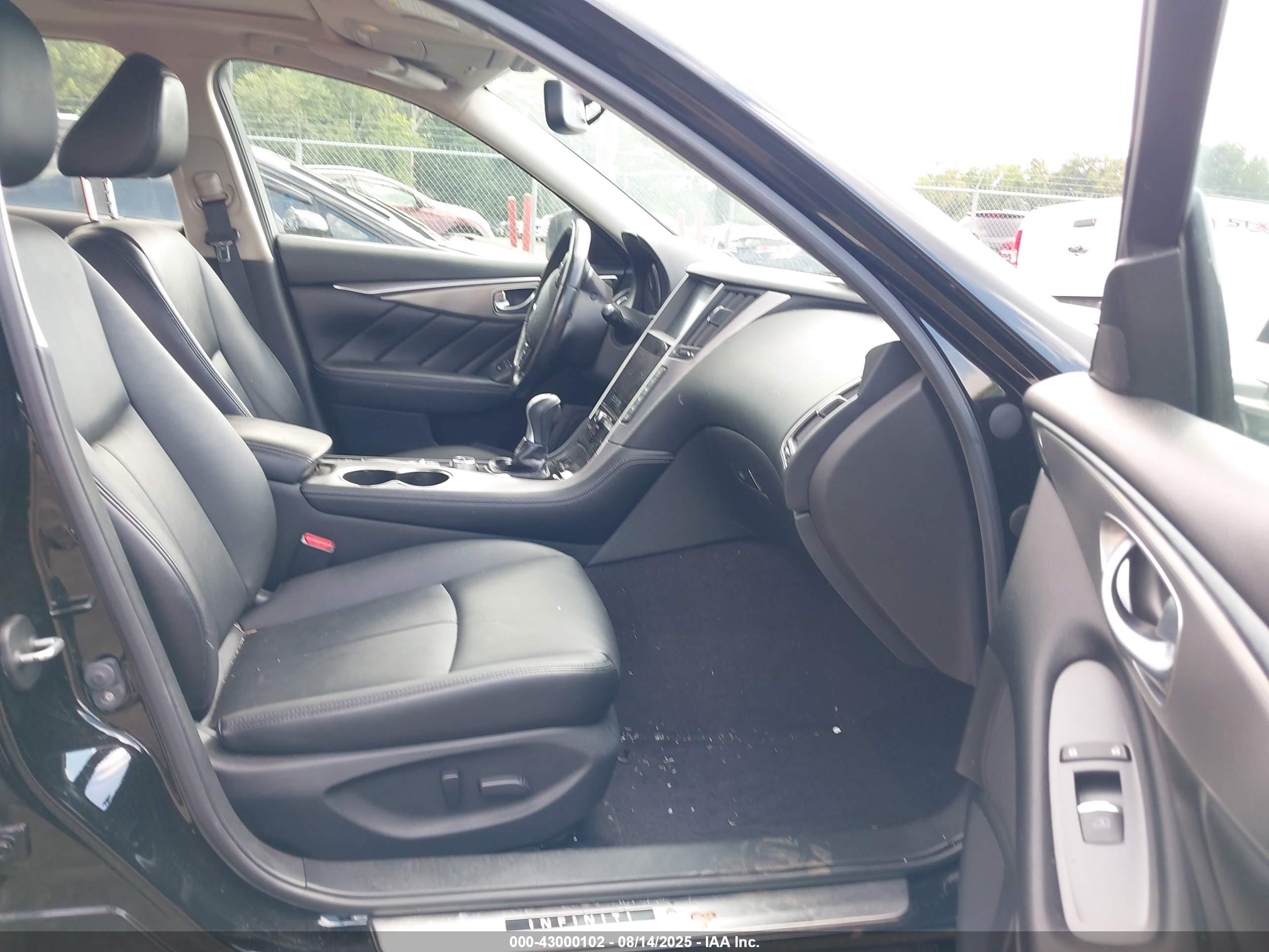 INFINITI Q50 image 5