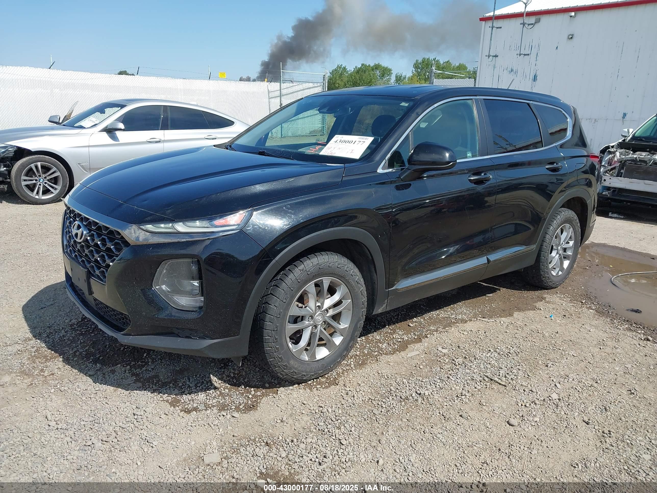 HYUNDAI SANTA image 2