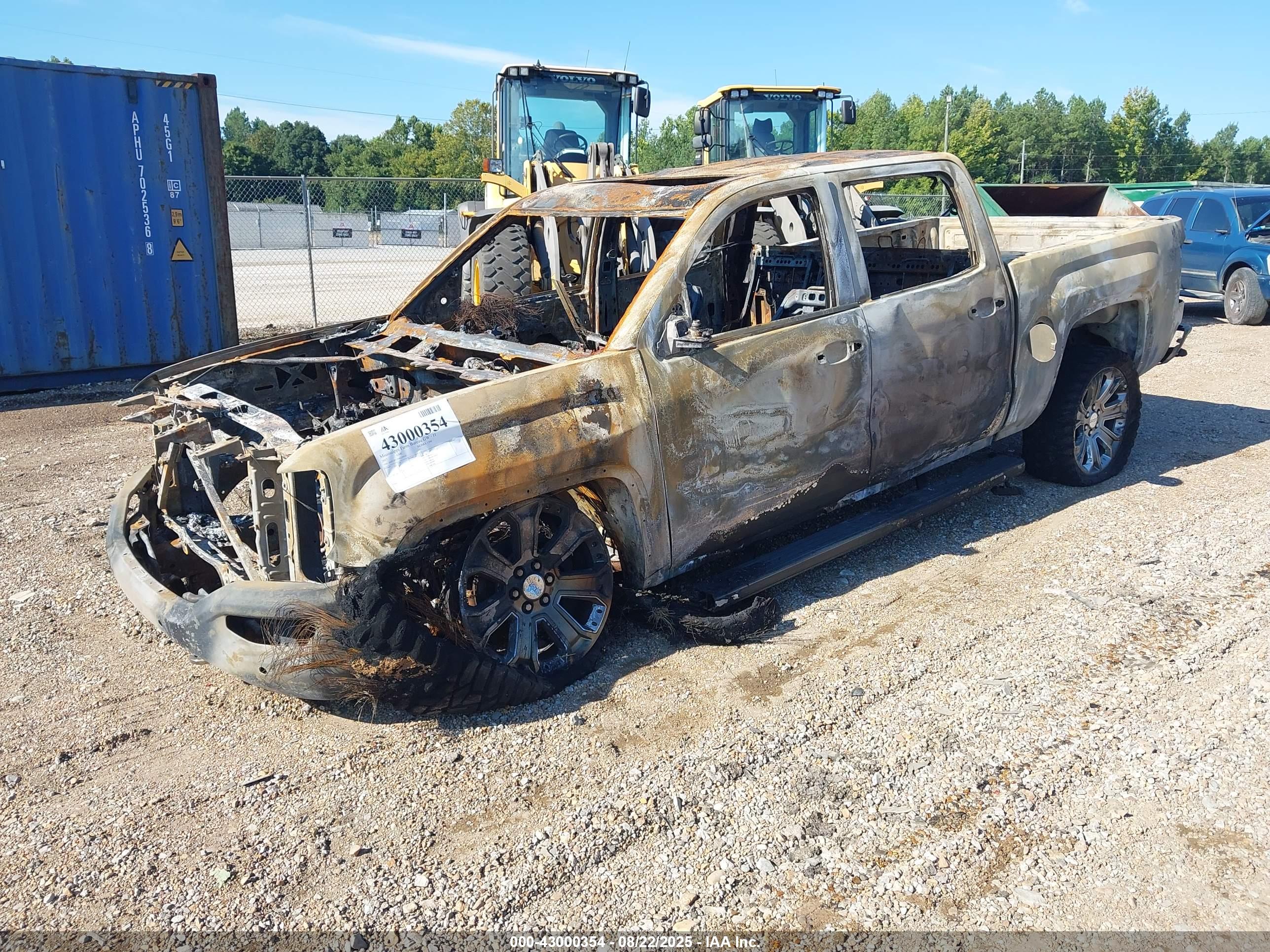 GMC SIERRA image 2