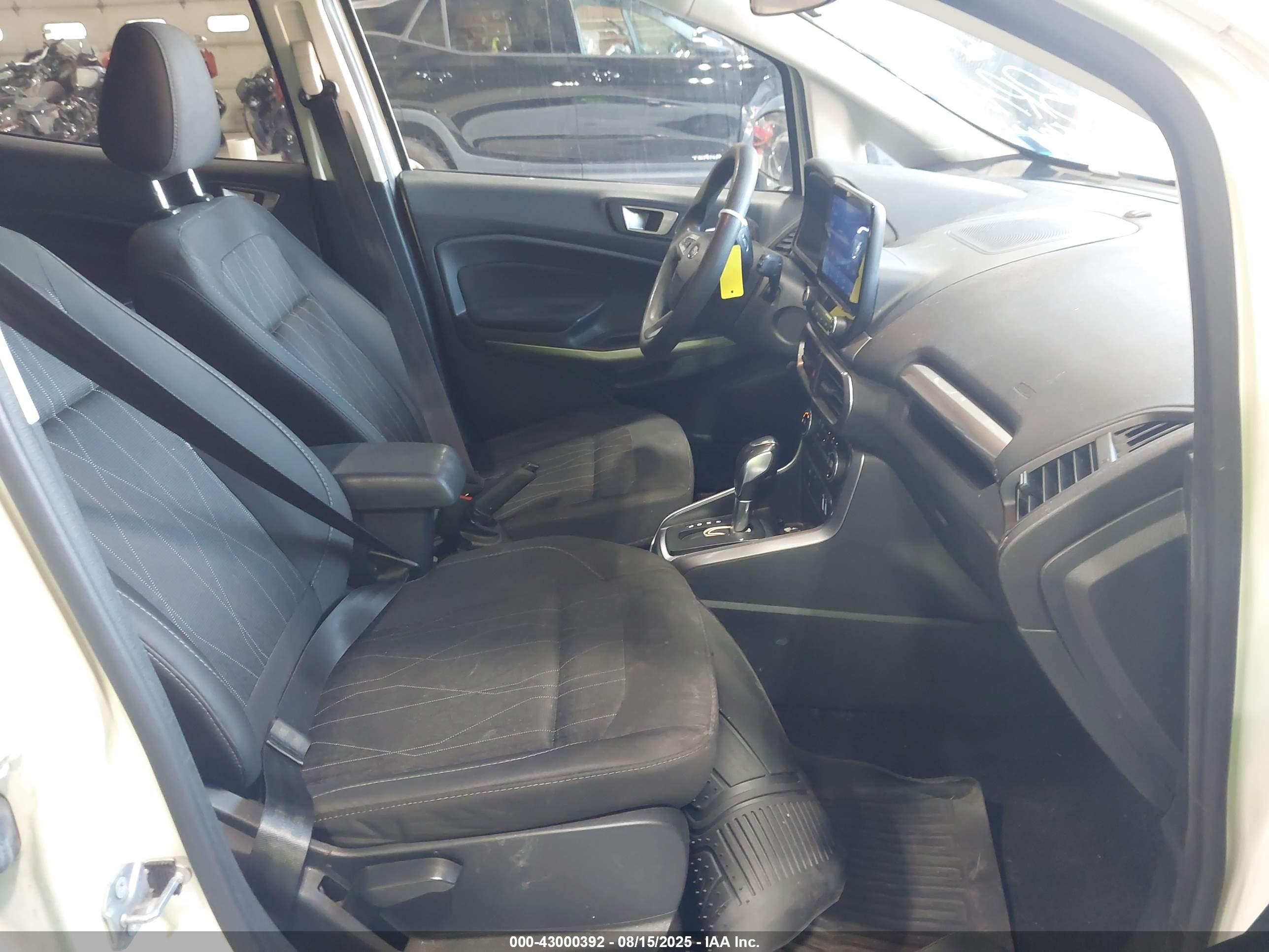 FORD ECOSPORT image 5