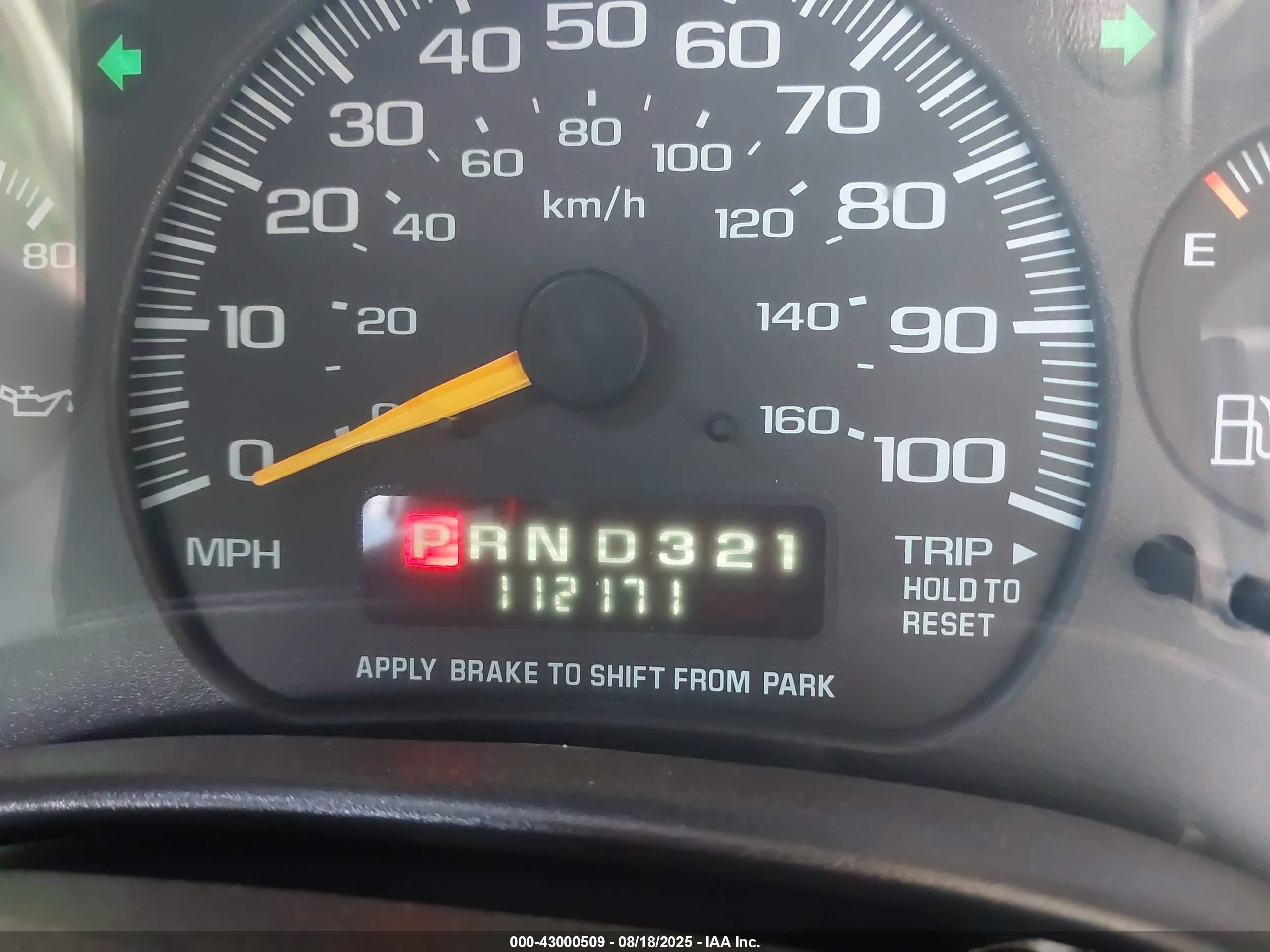 GMC SAVANA image 6