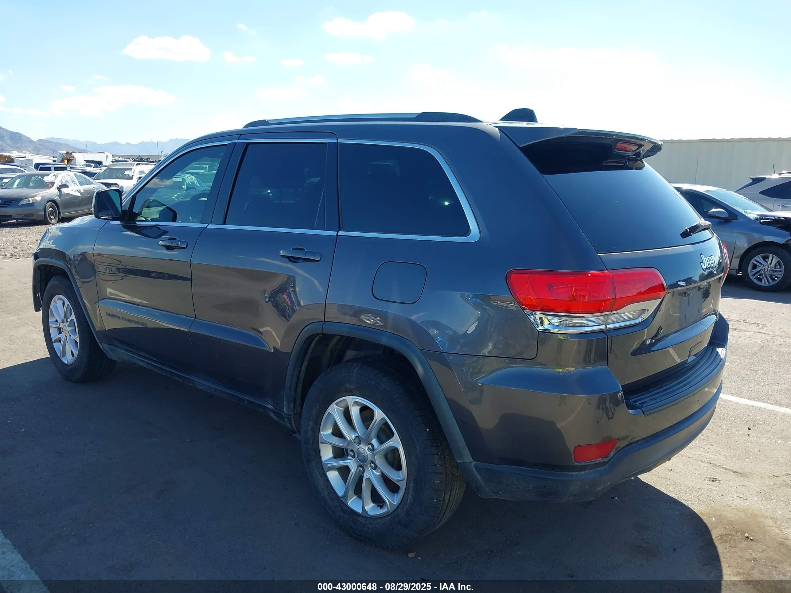 JEEP GRAND image 3