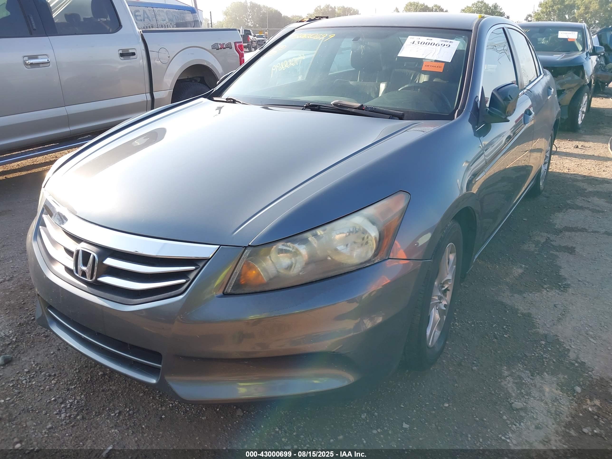 HONDA ACCORD image 2