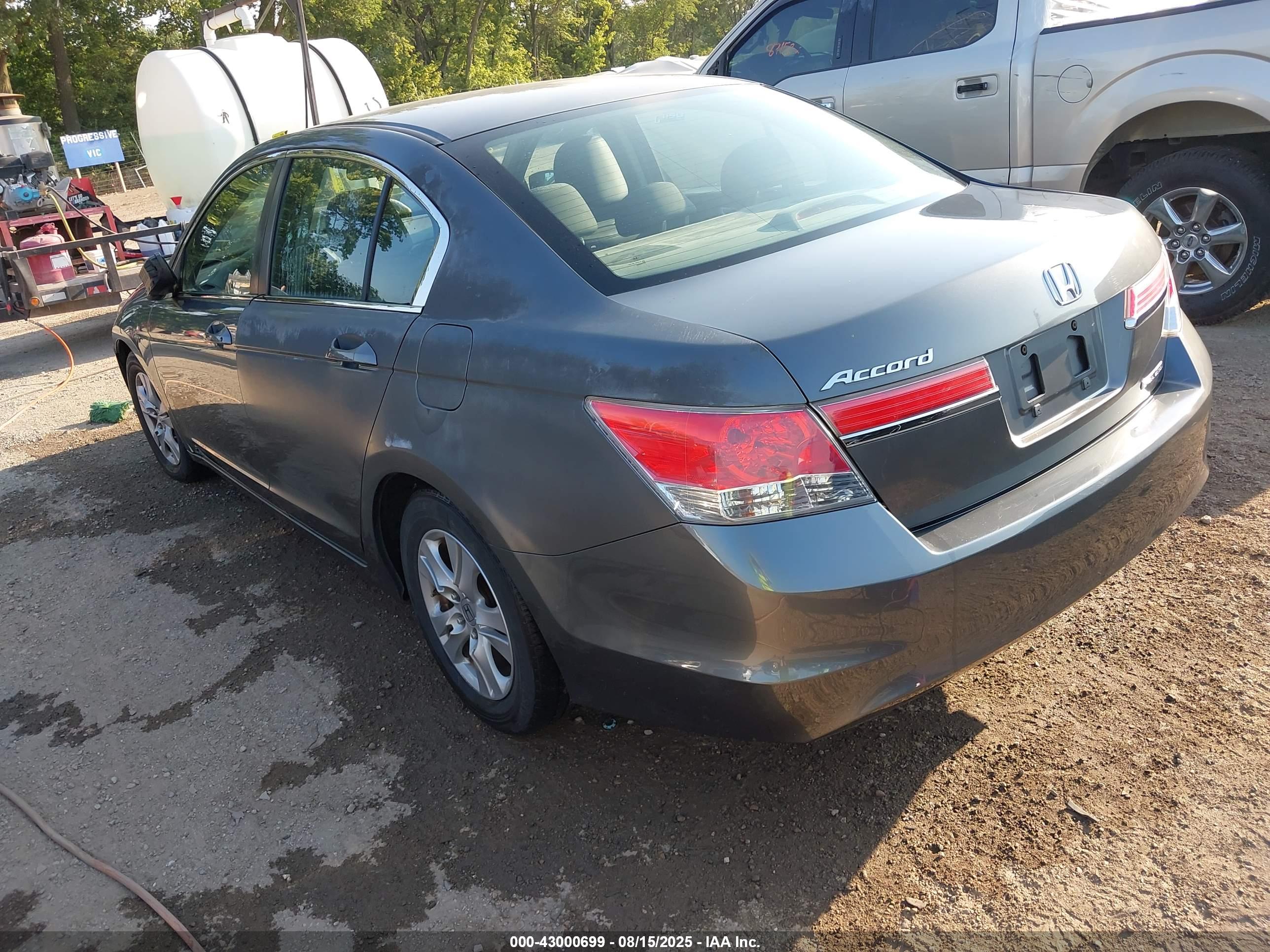 HONDA ACCORD image 3
