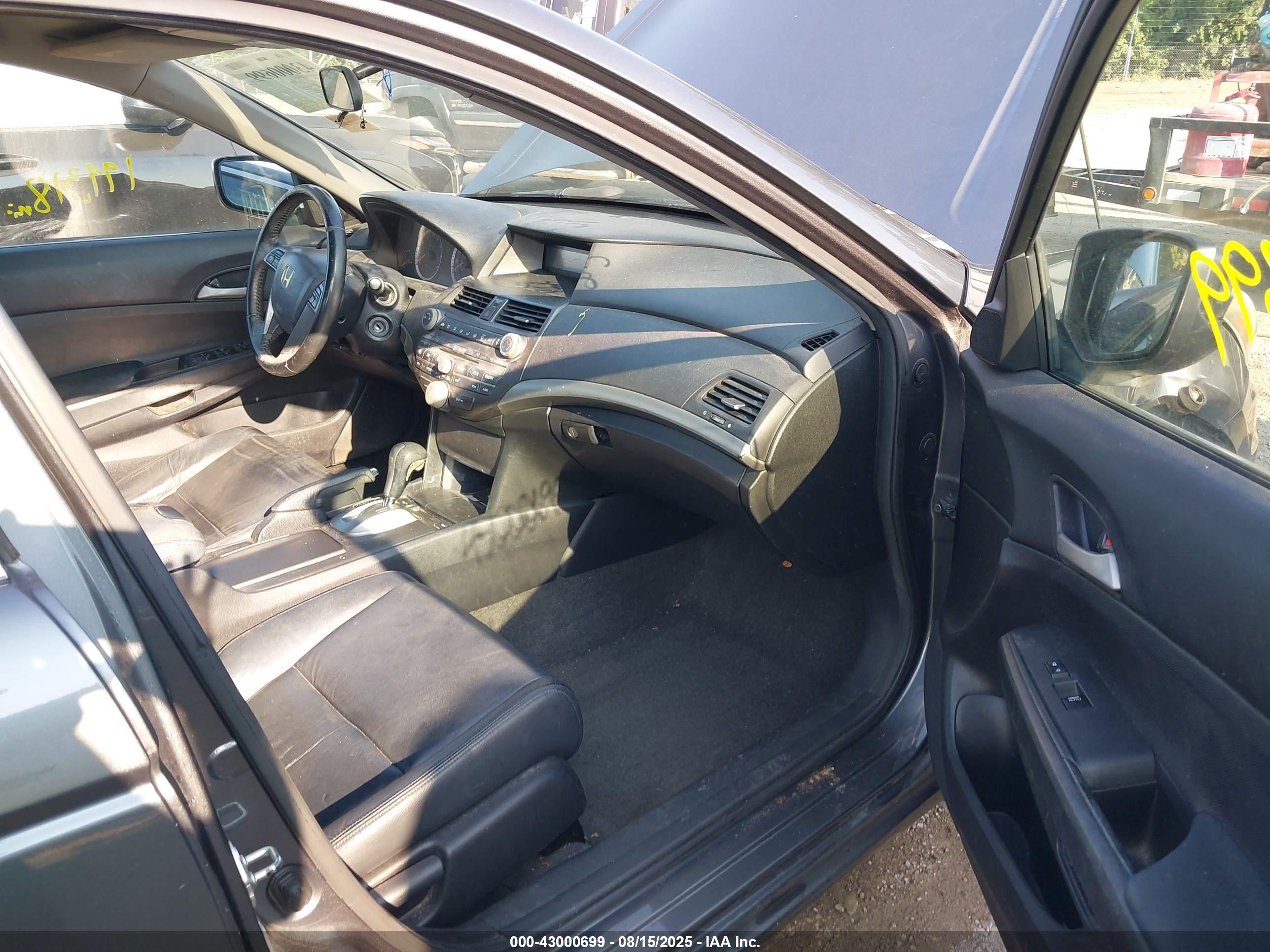 HONDA ACCORD image 5