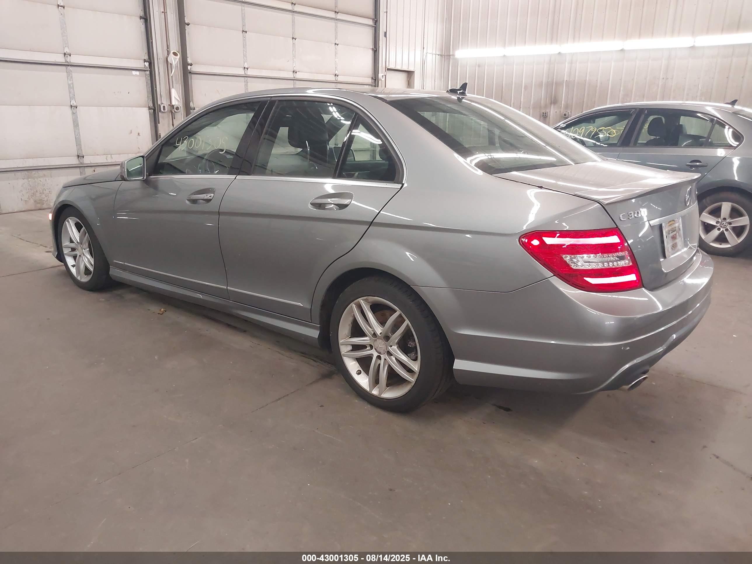 MERCEDES-BENZ C image 3