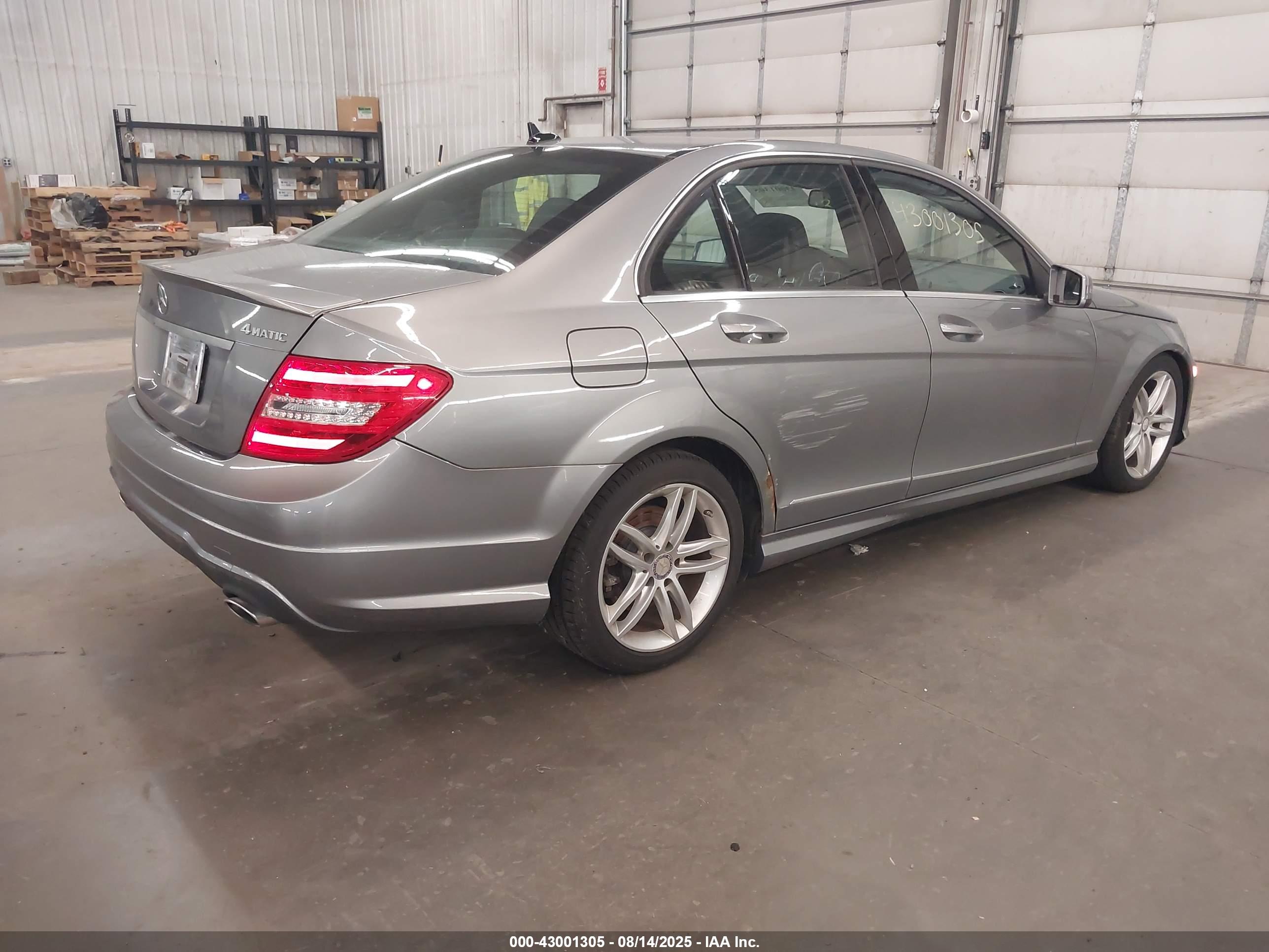 MERCEDES-BENZ C image 4