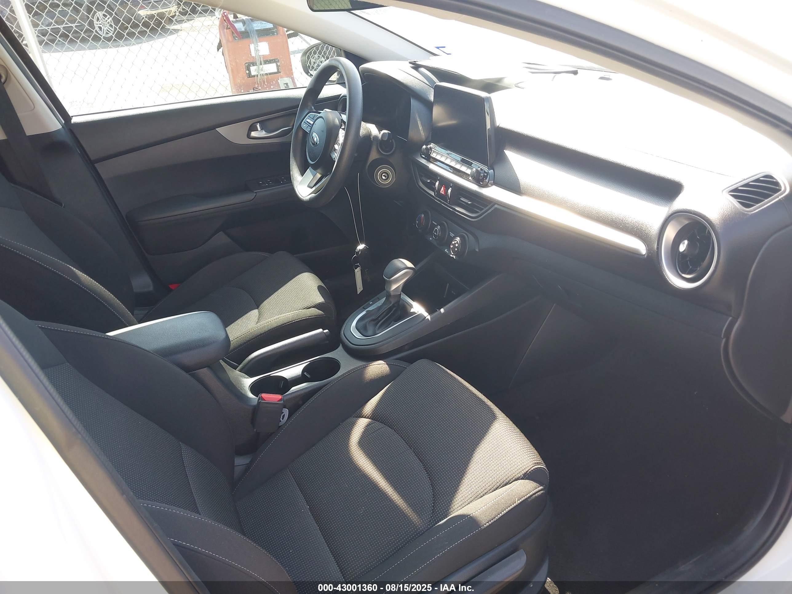 KIA FORTE image 5