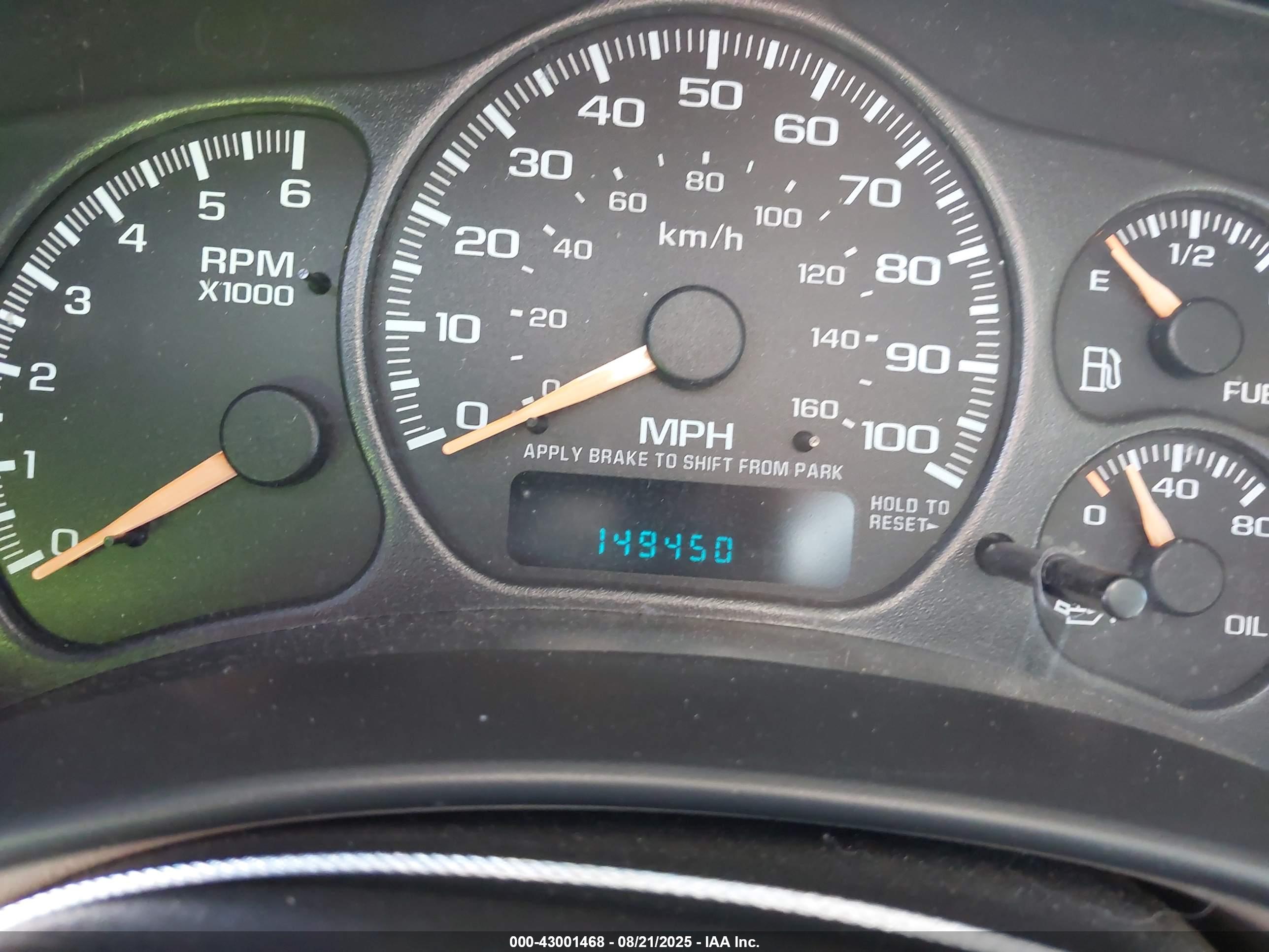 CHEVROLET TAHOE image 7