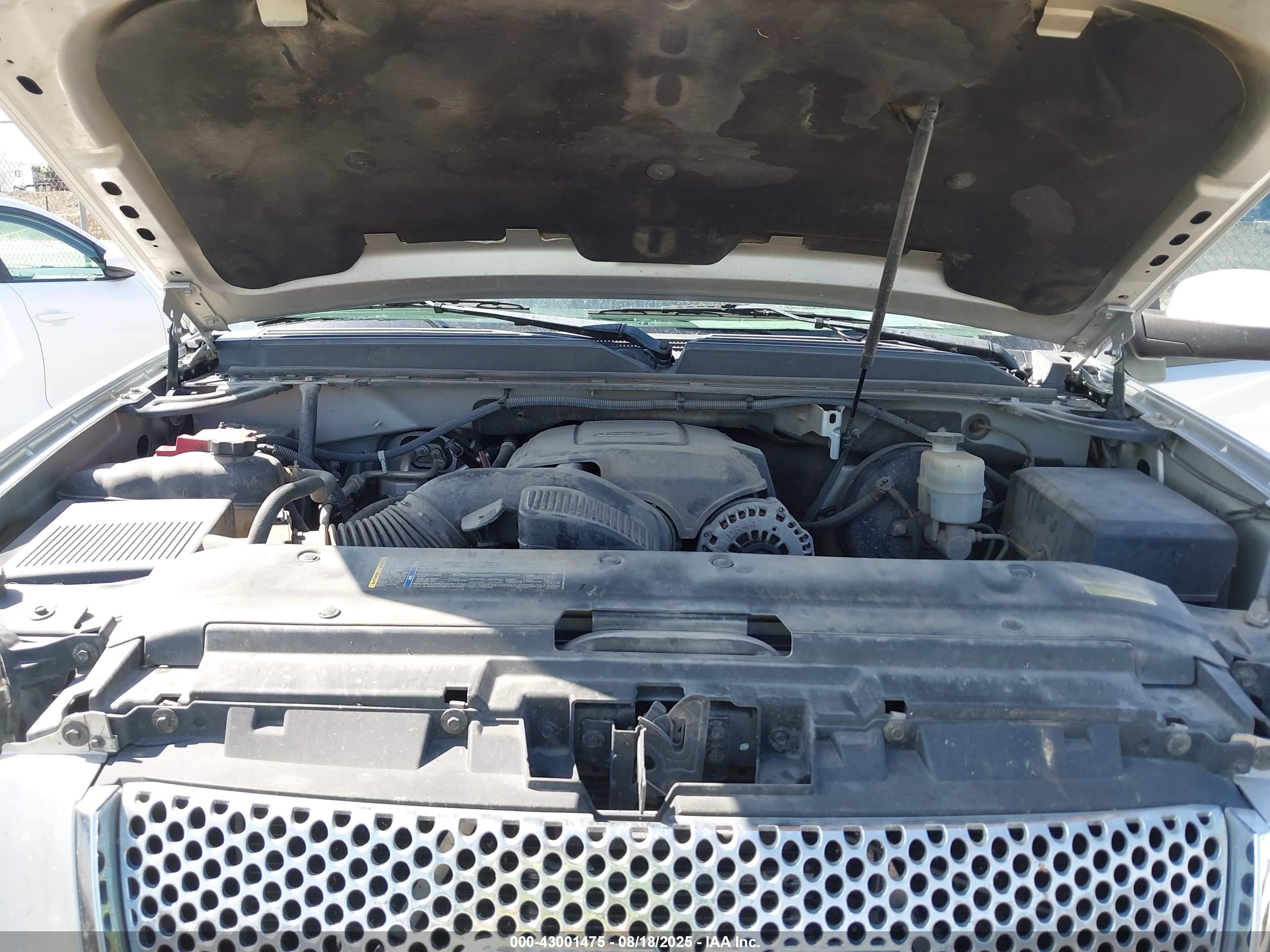 GMC YUKON image 10