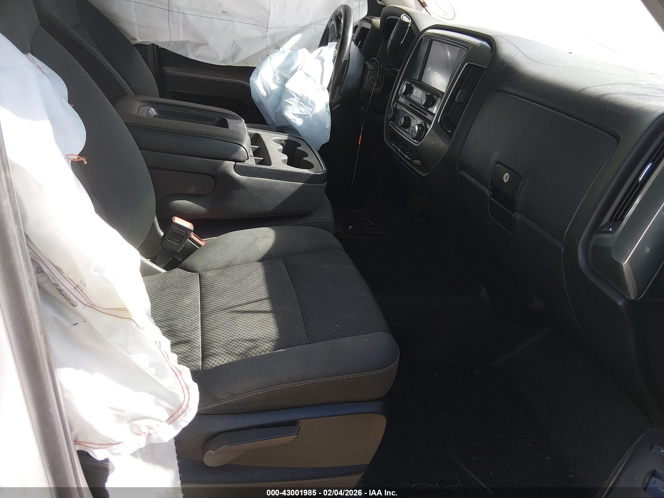 CHEVROLET SILVERADO image 5