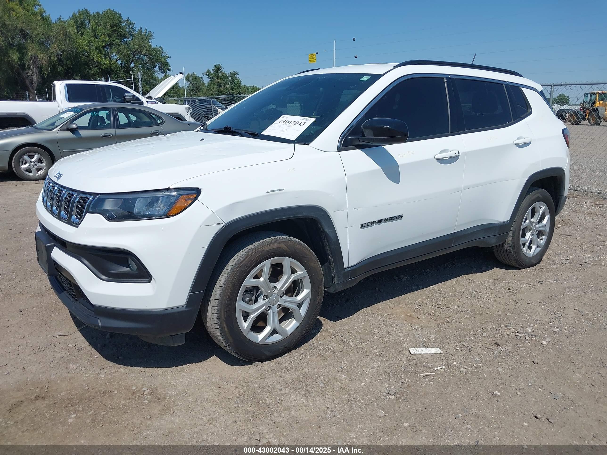 JEEP COMPASS image 2