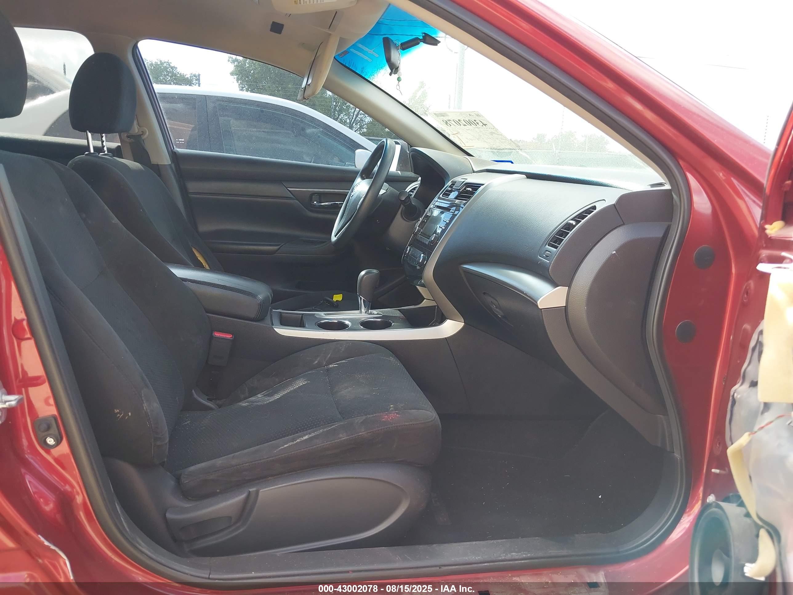 NISSAN ALTIMA image 5