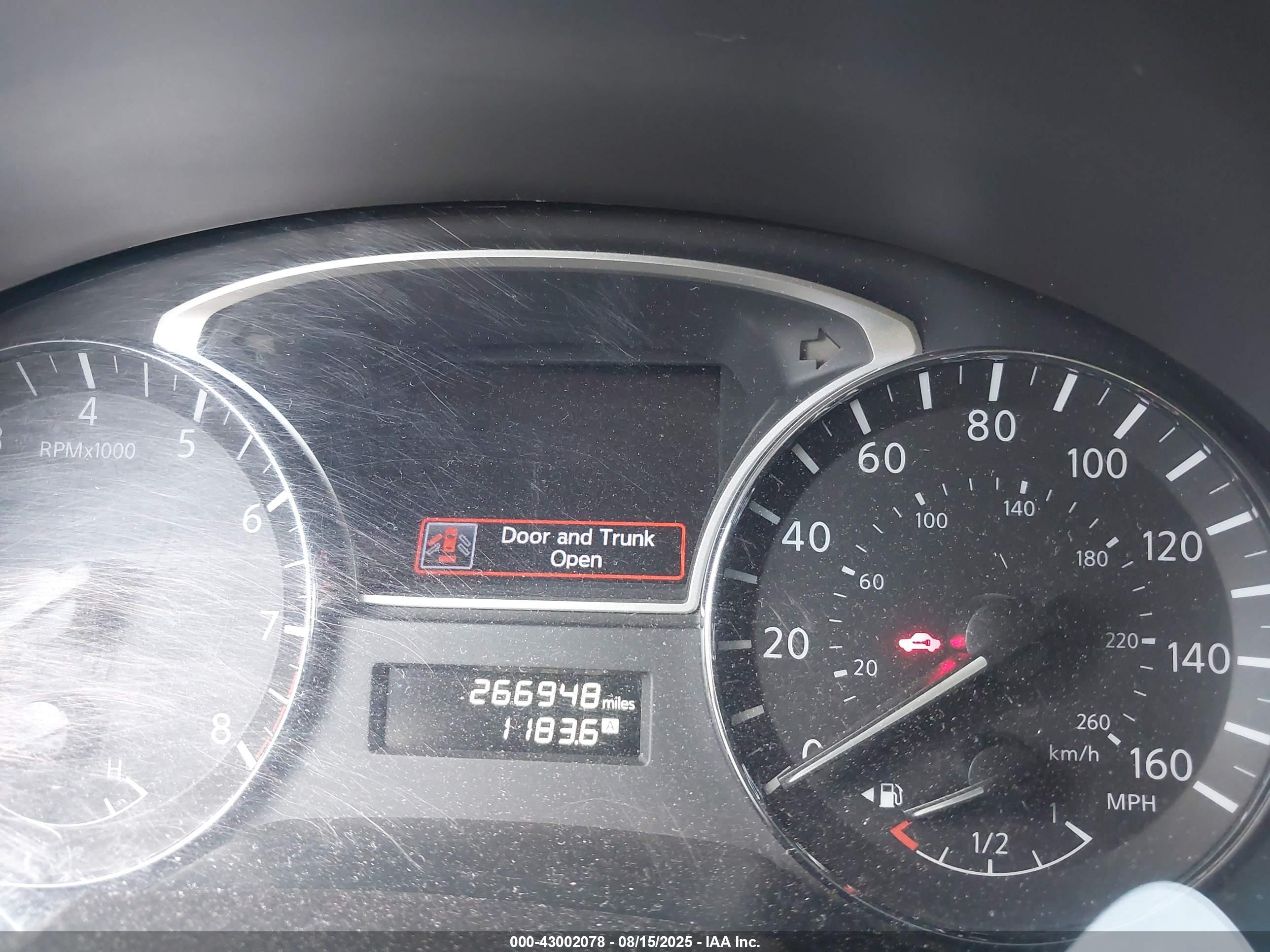 NISSAN ALTIMA image 7
