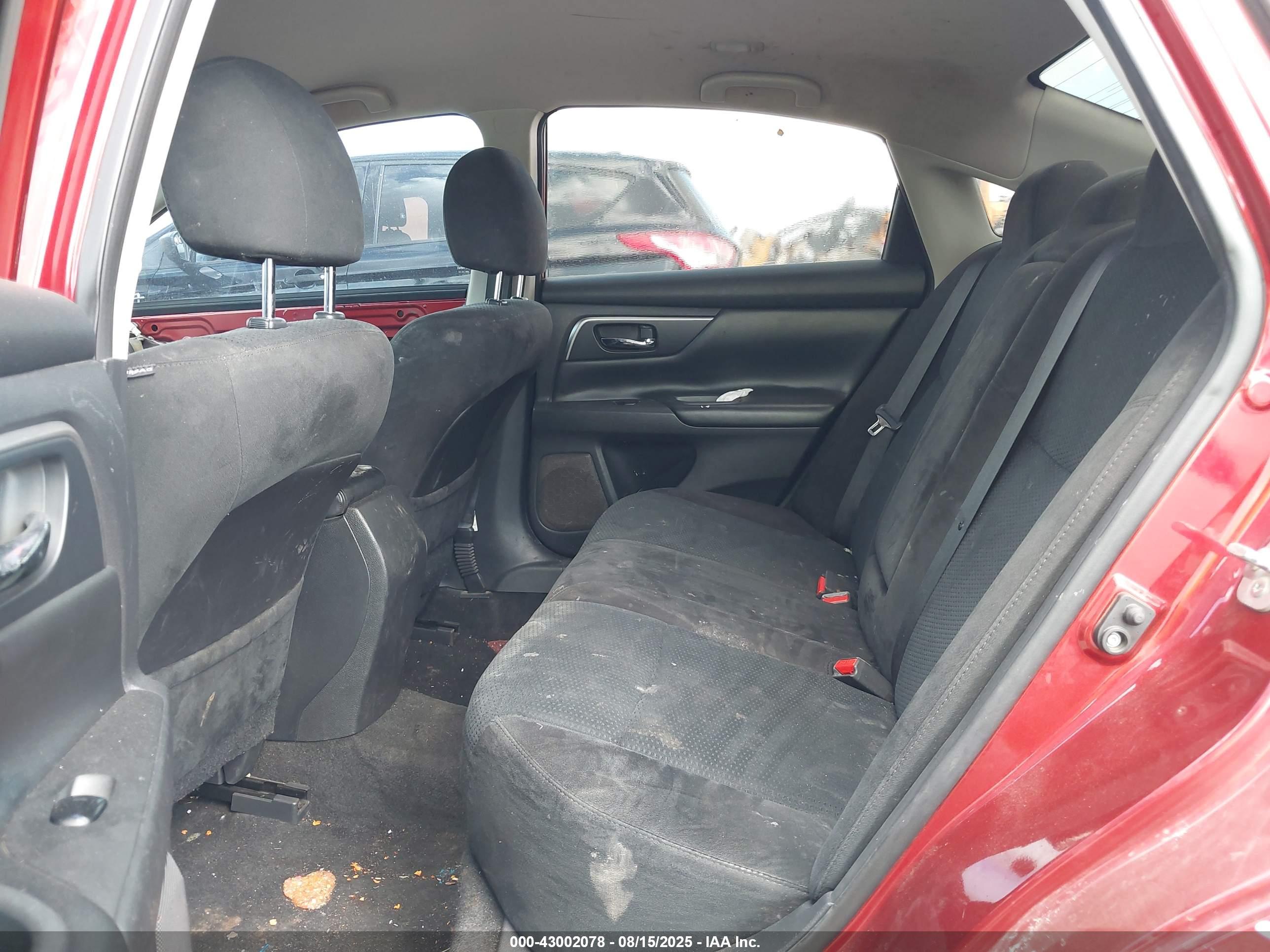 NISSAN ALTIMA image 8