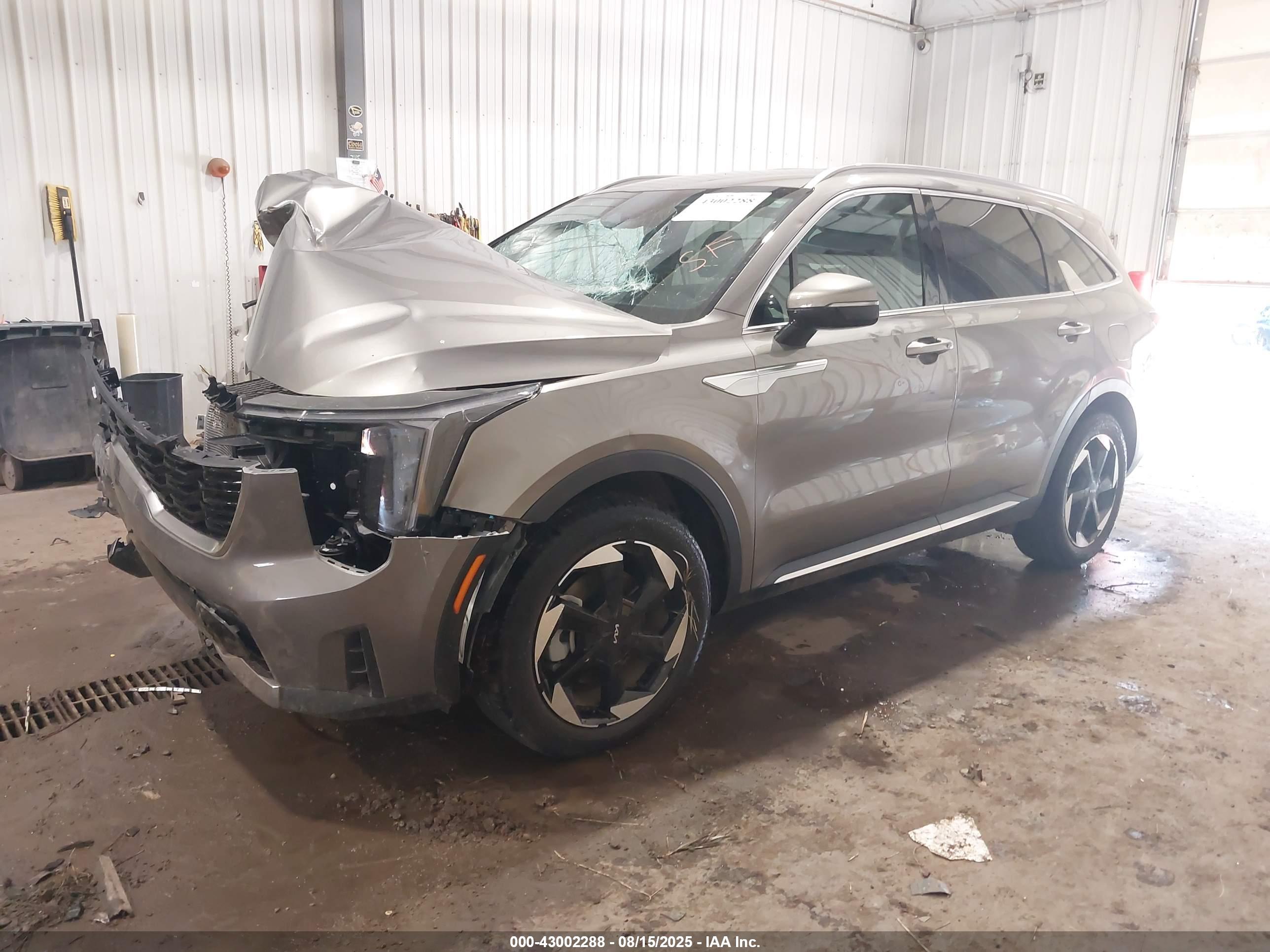 KIA SORENTO image 2