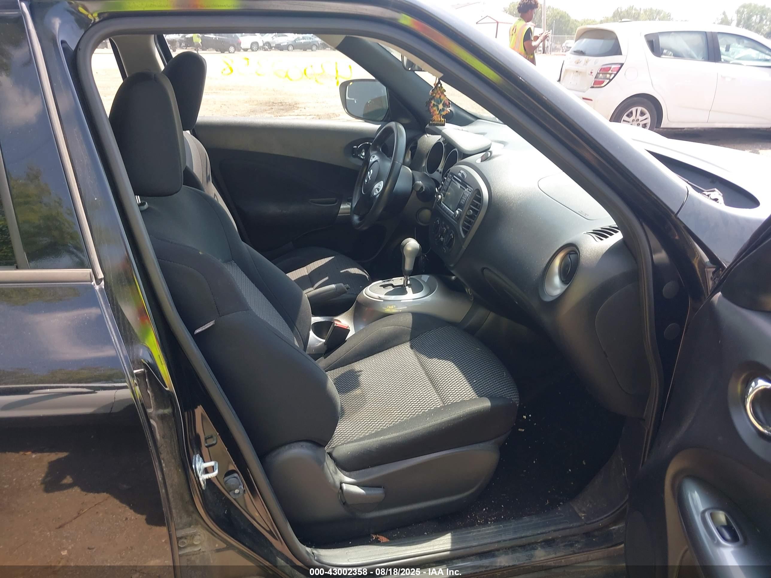 NISSAN JUKE image 5