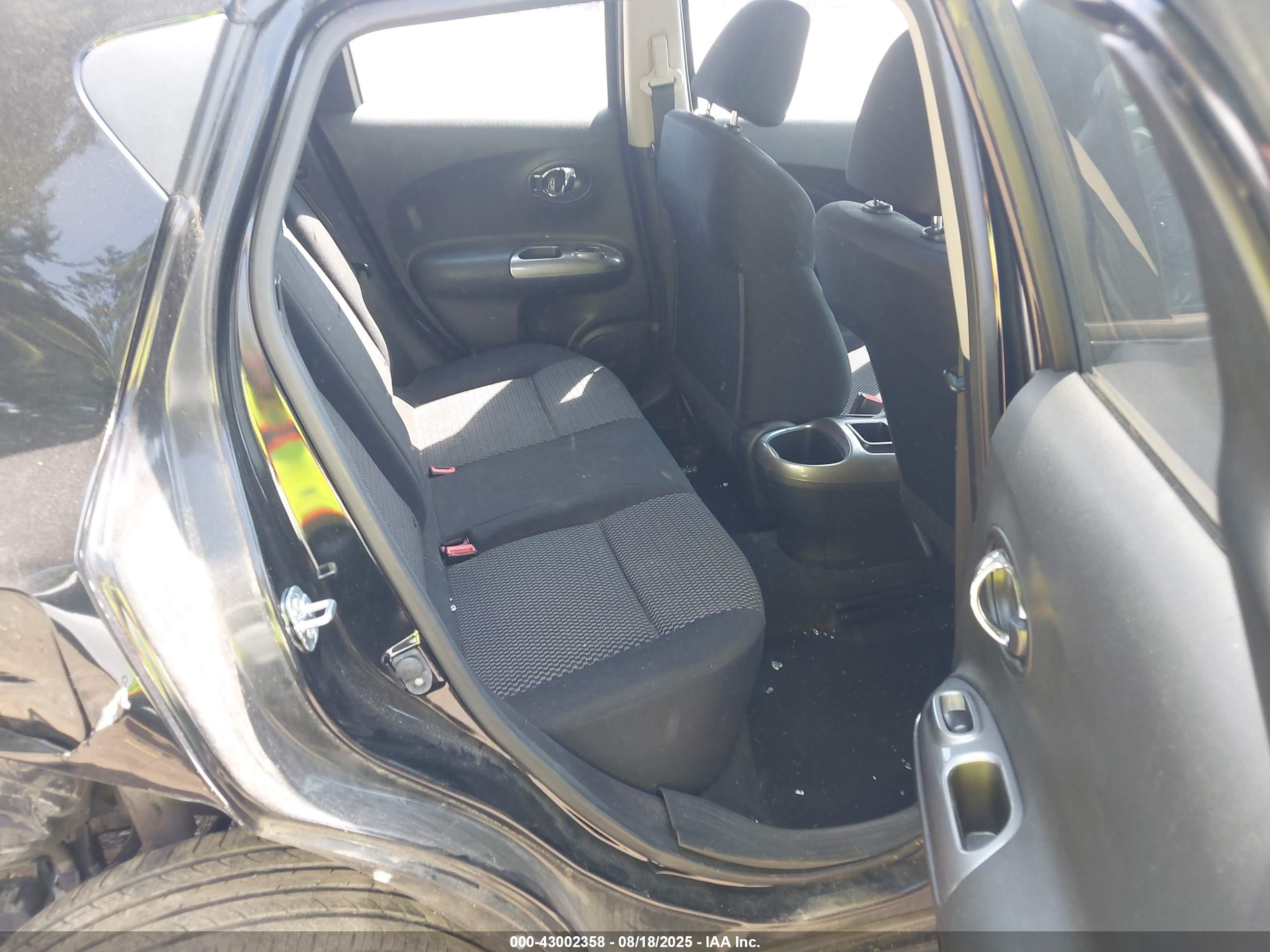NISSAN JUKE image 8