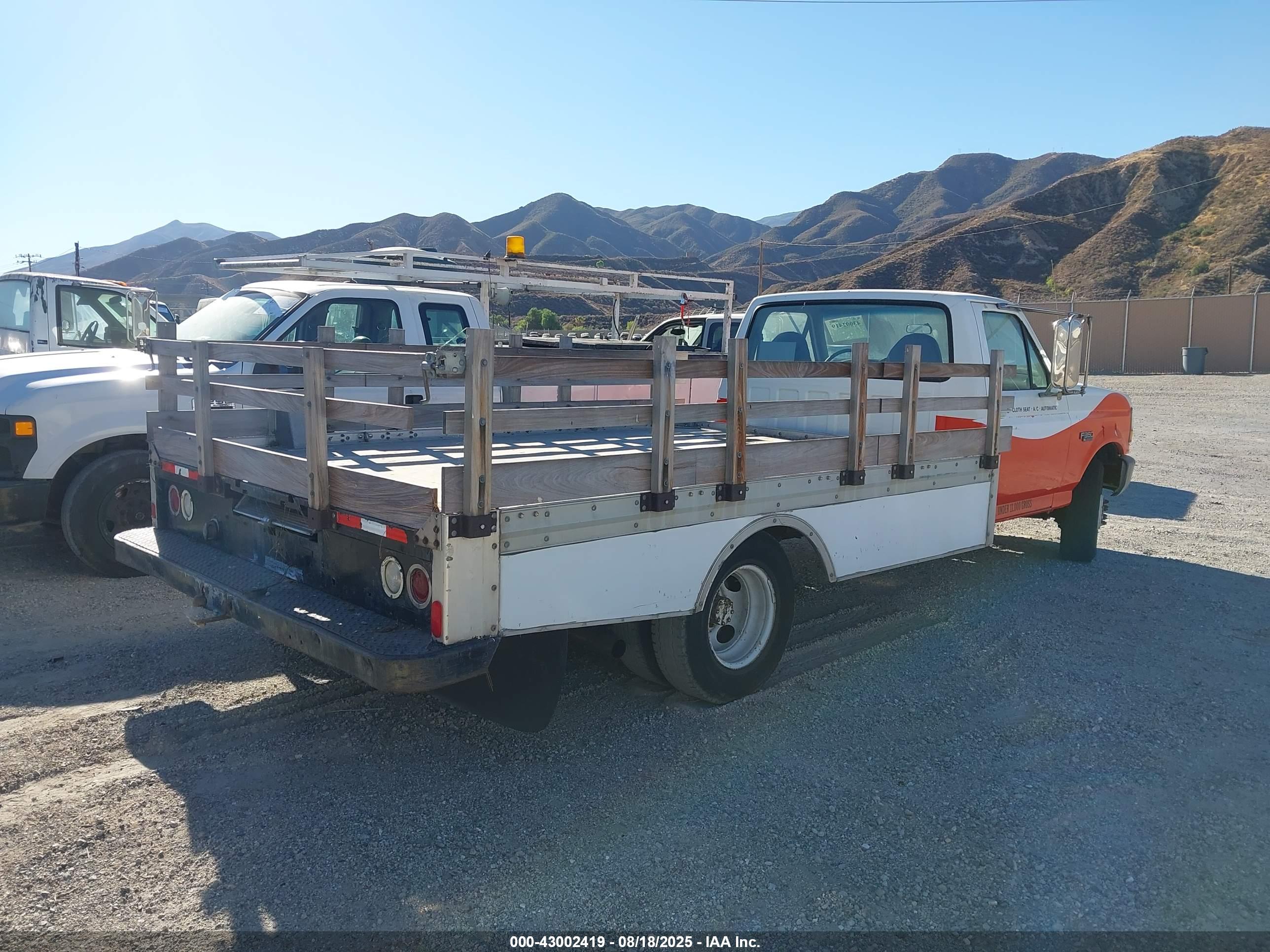 FORD F-350 image 4