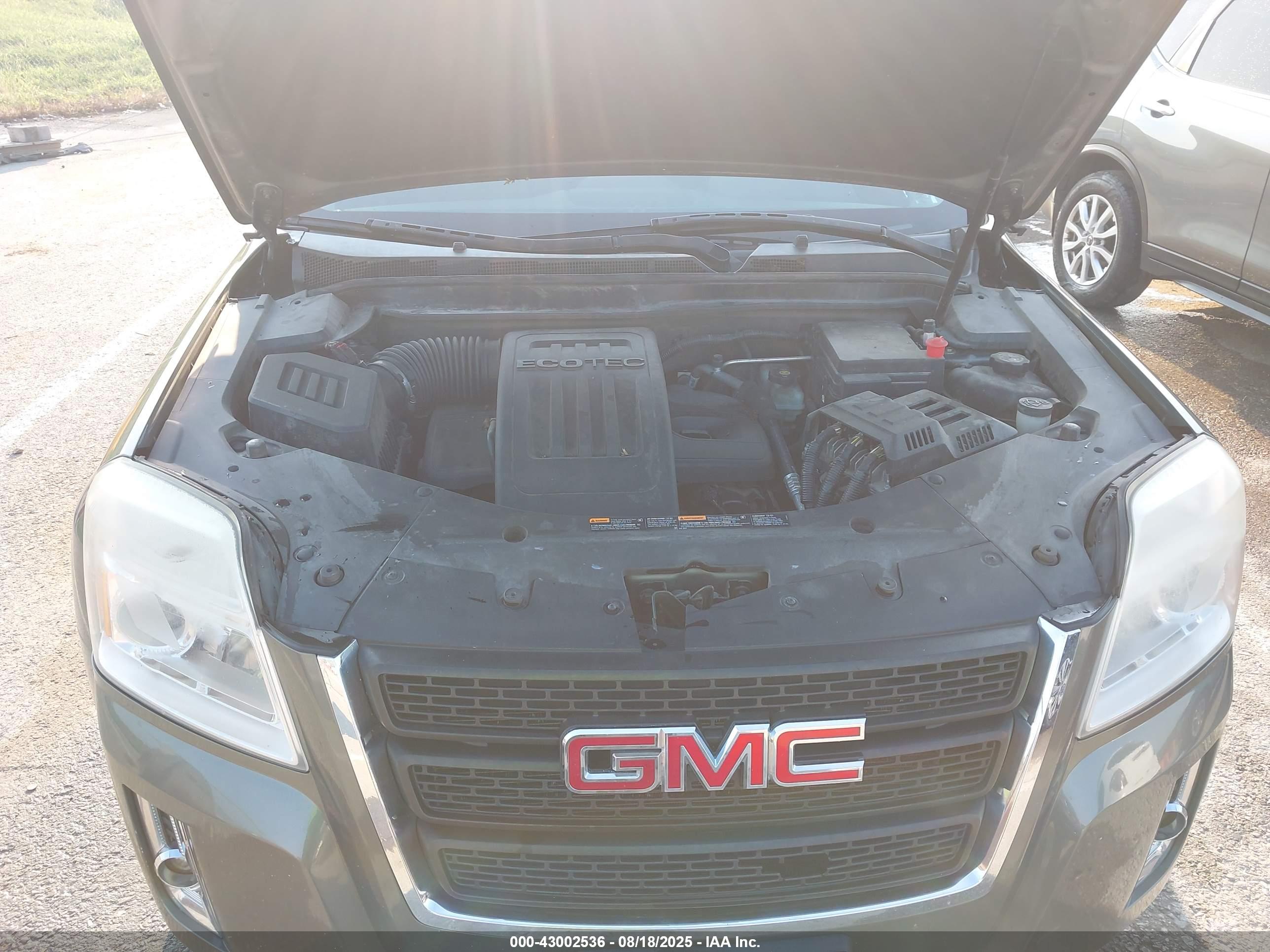 GMC TERRAIN image 10