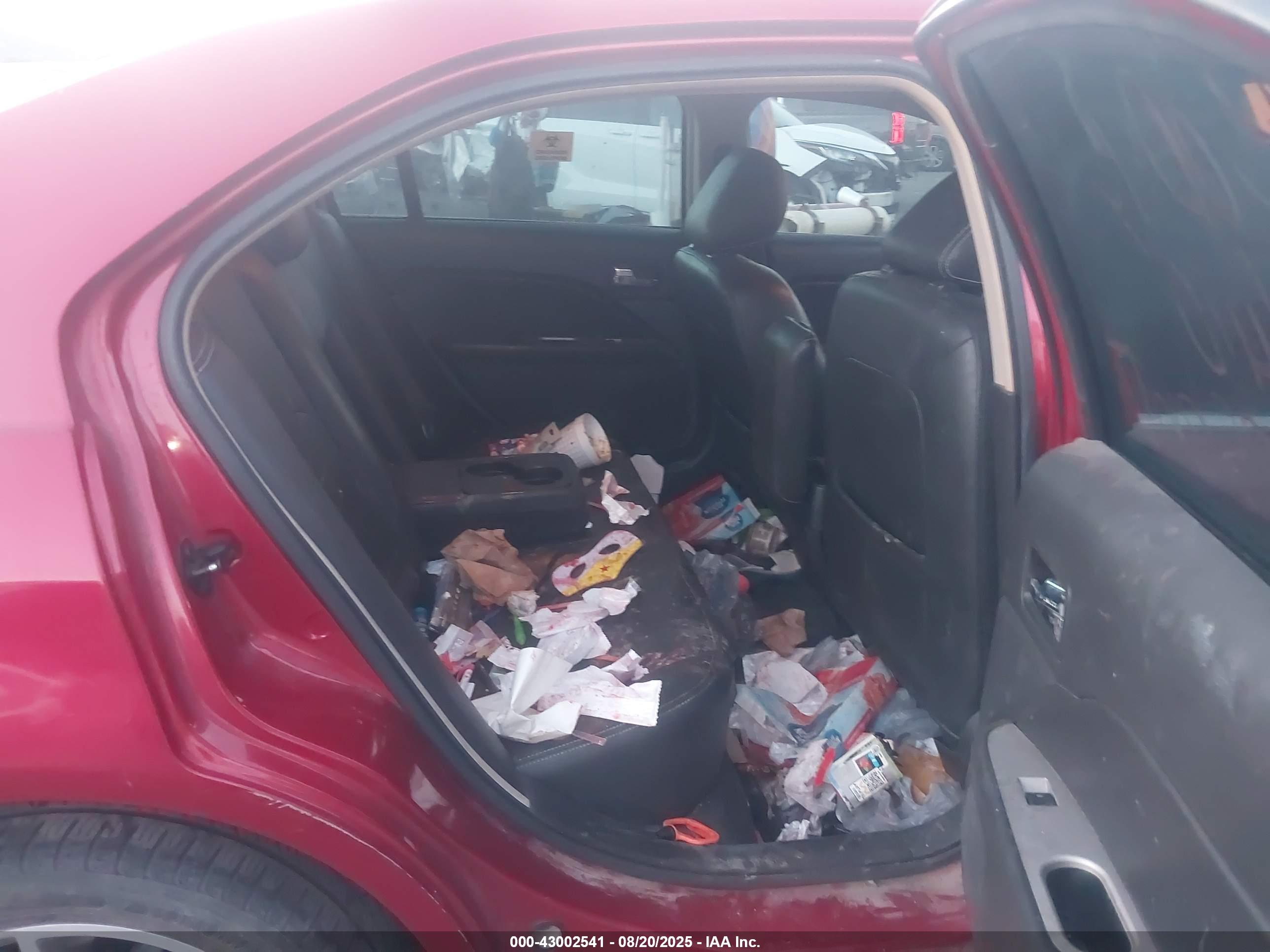 FORD FUSION image 8