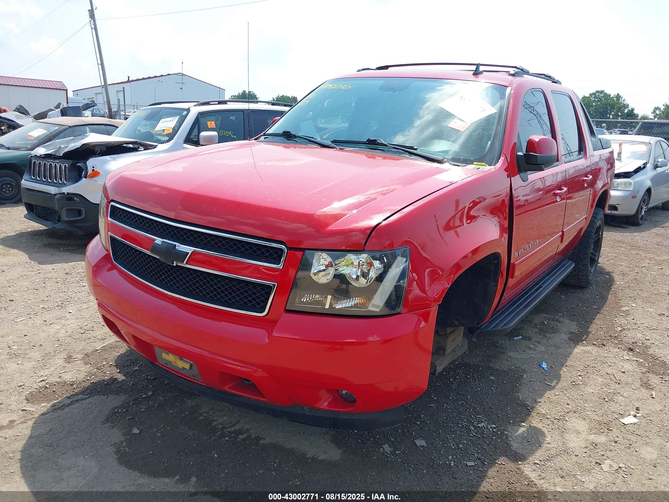 CHEVROLET AVALANCHE image 2