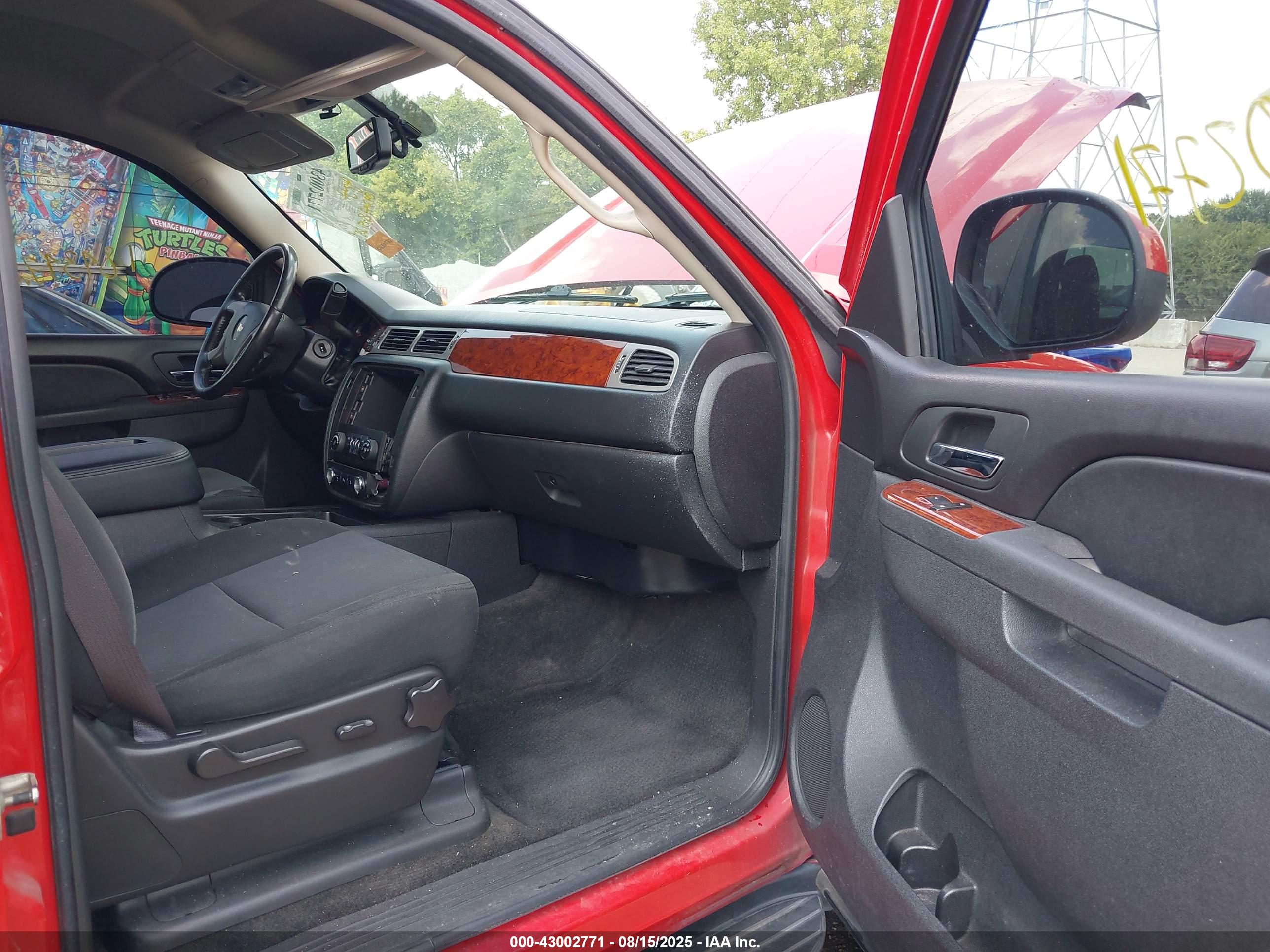 CHEVROLET AVALANCHE image 5
