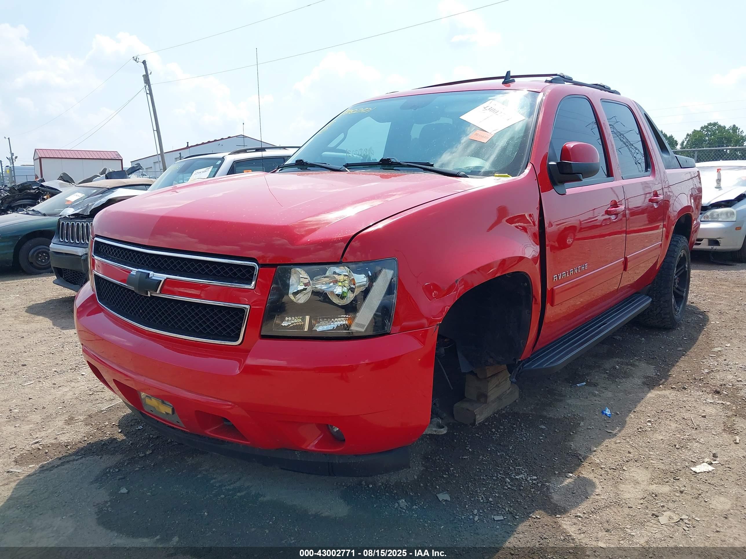 CHEVROLET AVALANCHE image 6