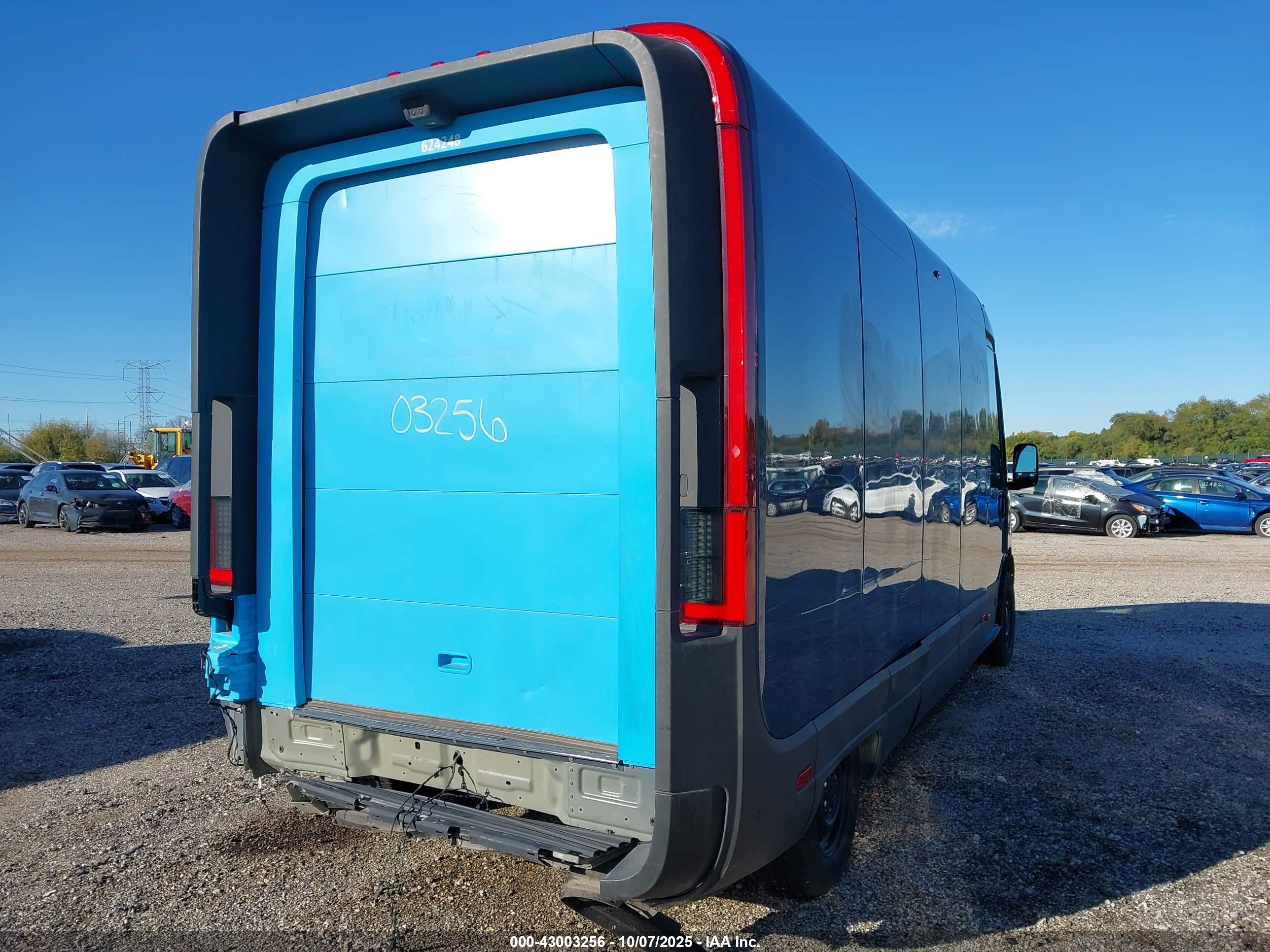 RIVIAN DELIVERY image 4