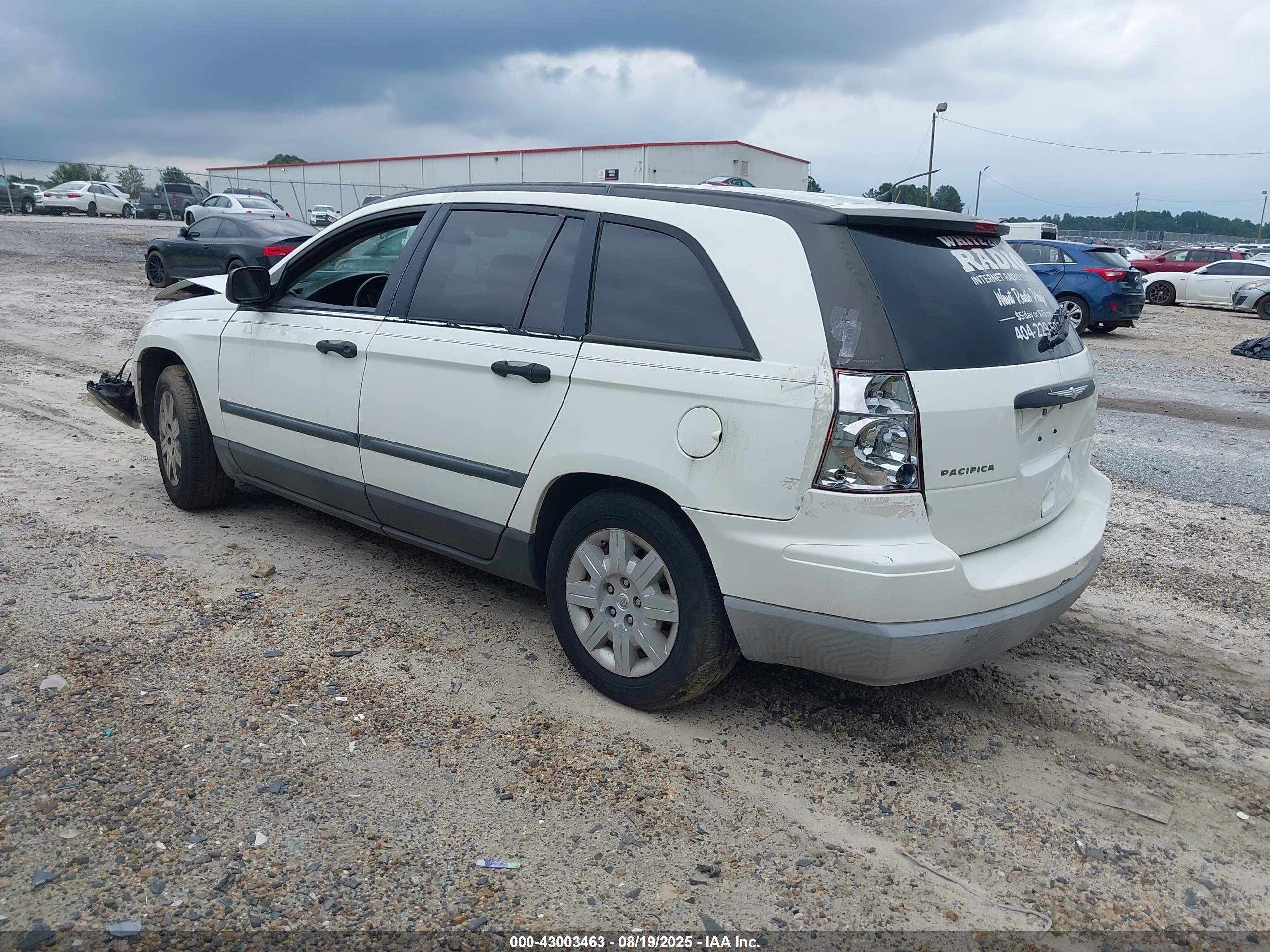 CHRYSLER PACIFICA image 3