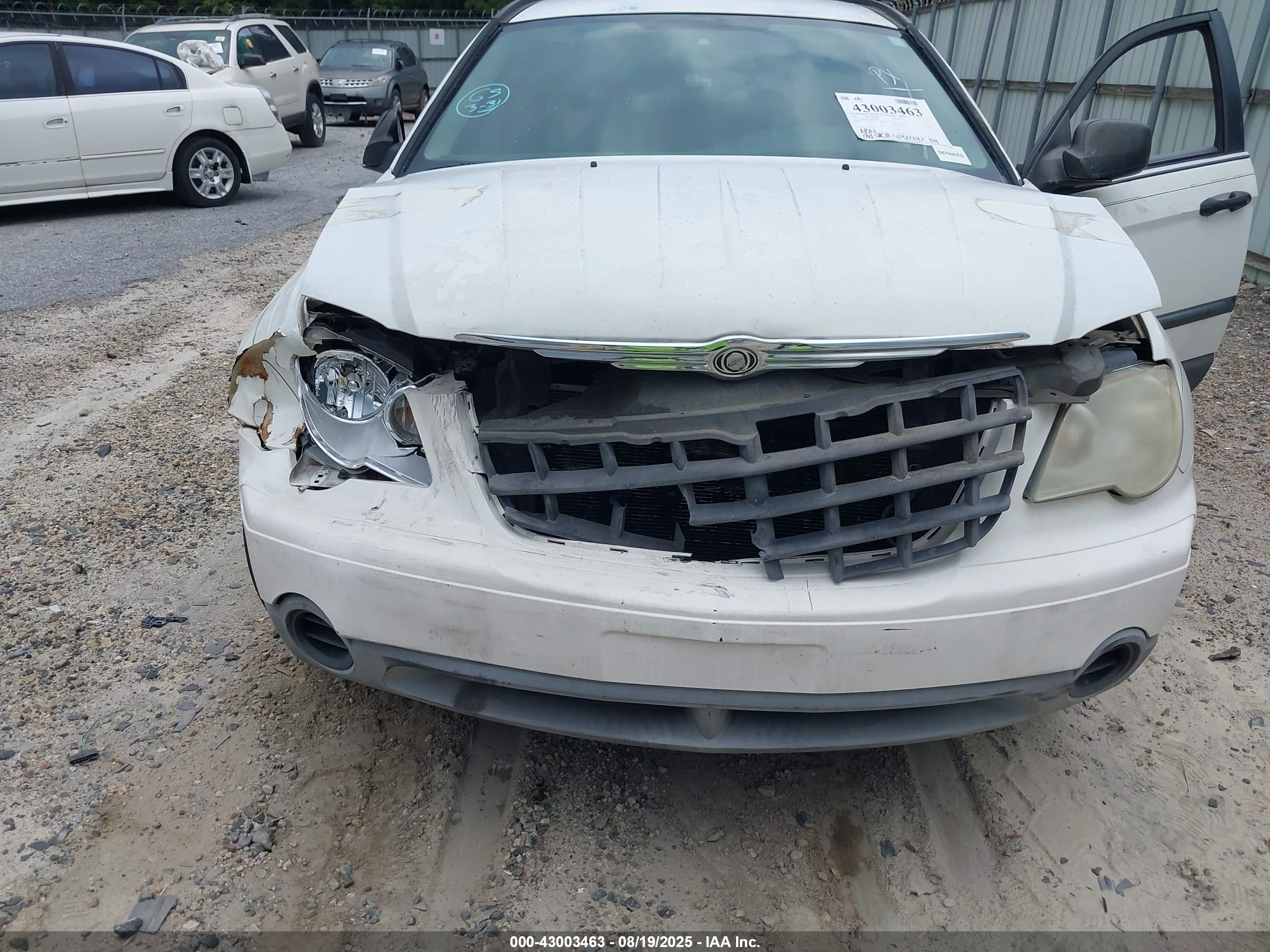 CHRYSLER PACIFICA image 6