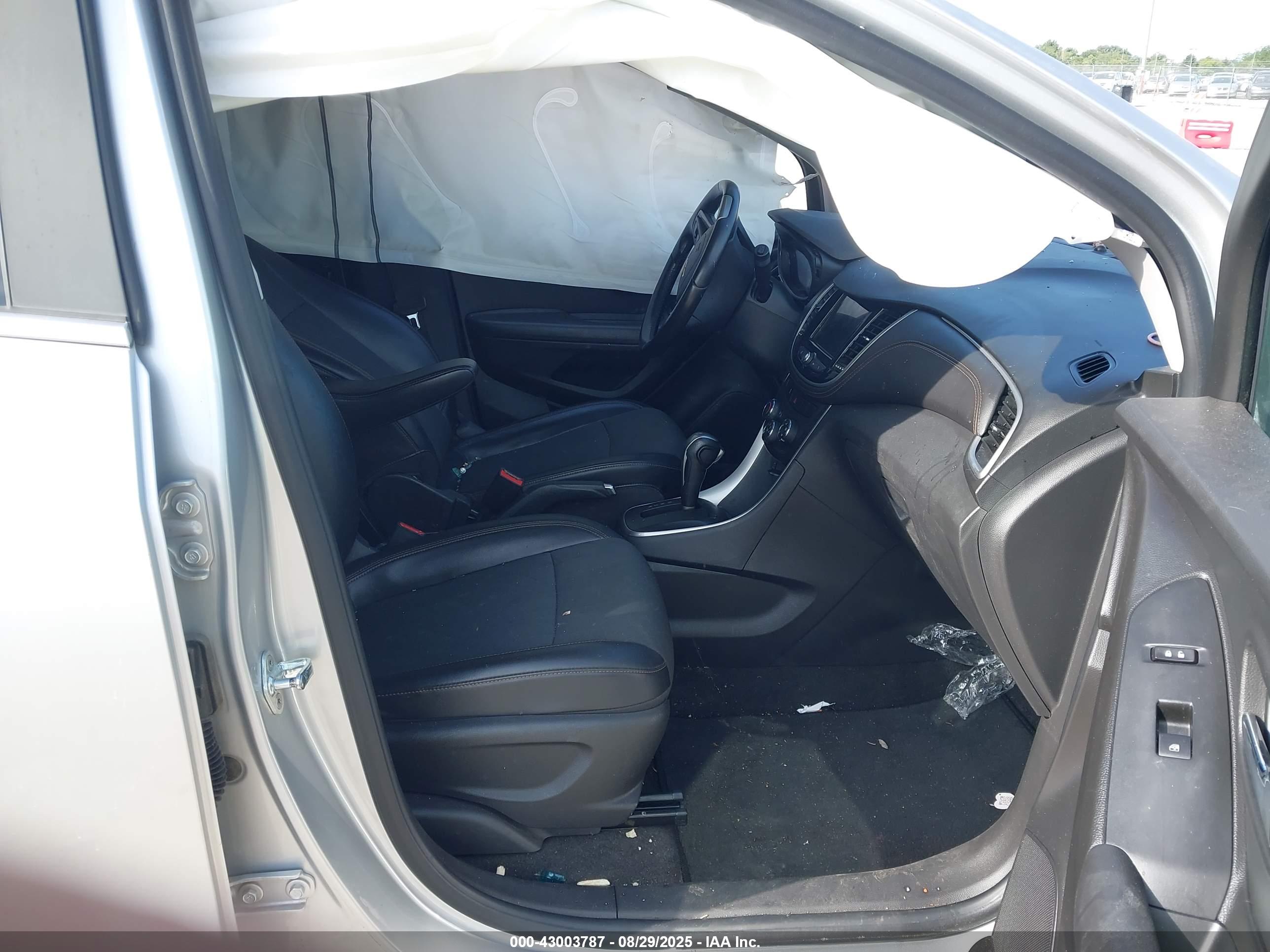 CHEVROLET TRAX image 5