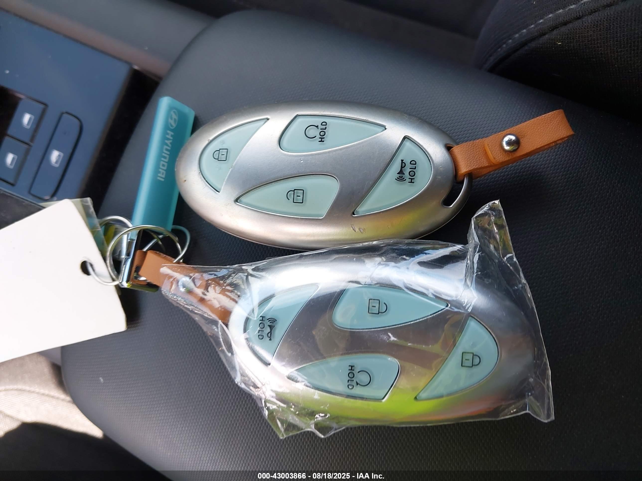 HYUNDAI IONIQ image 11