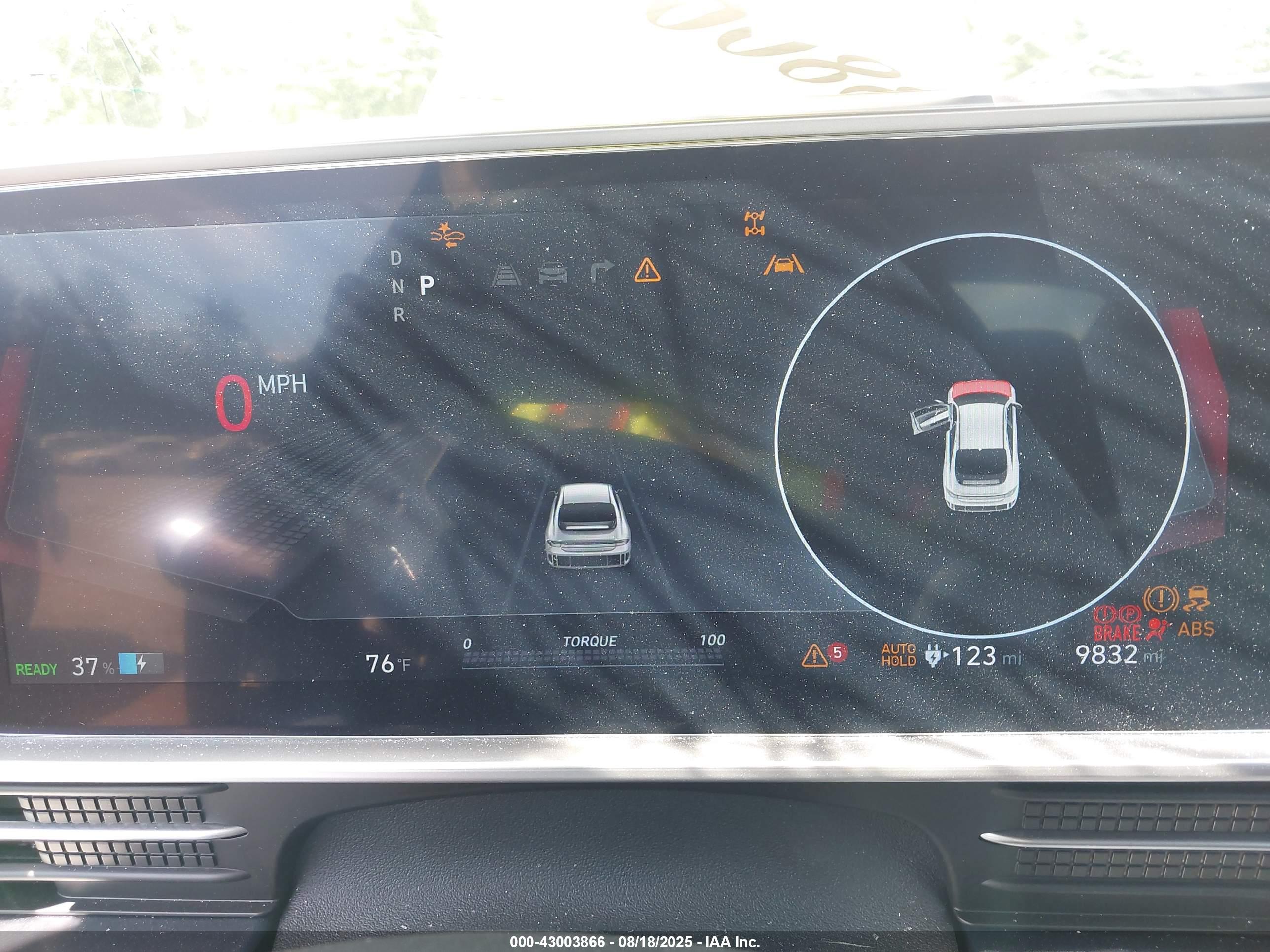HYUNDAI IONIQ image 7