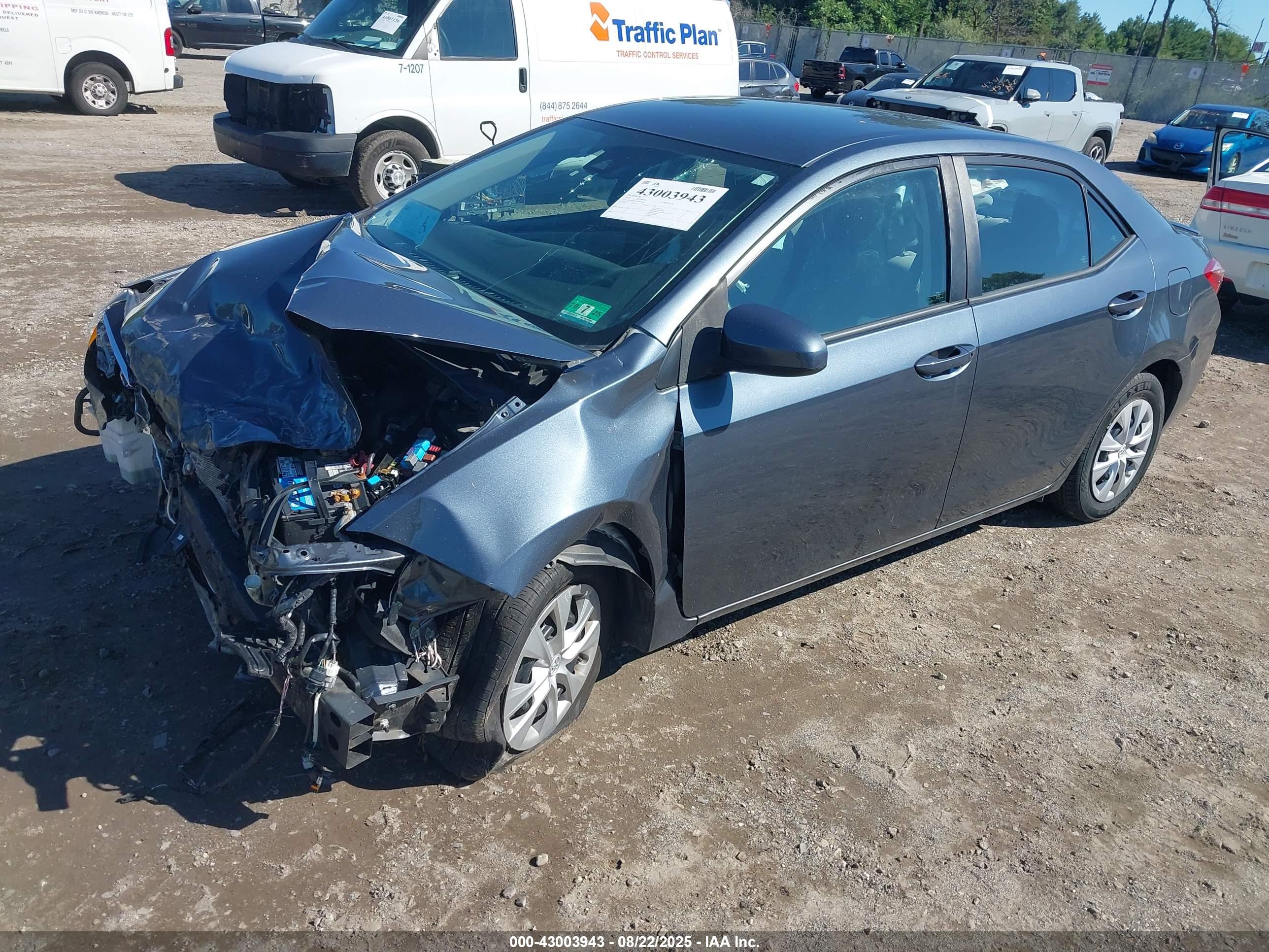 TOYOTA COROLLA image 2