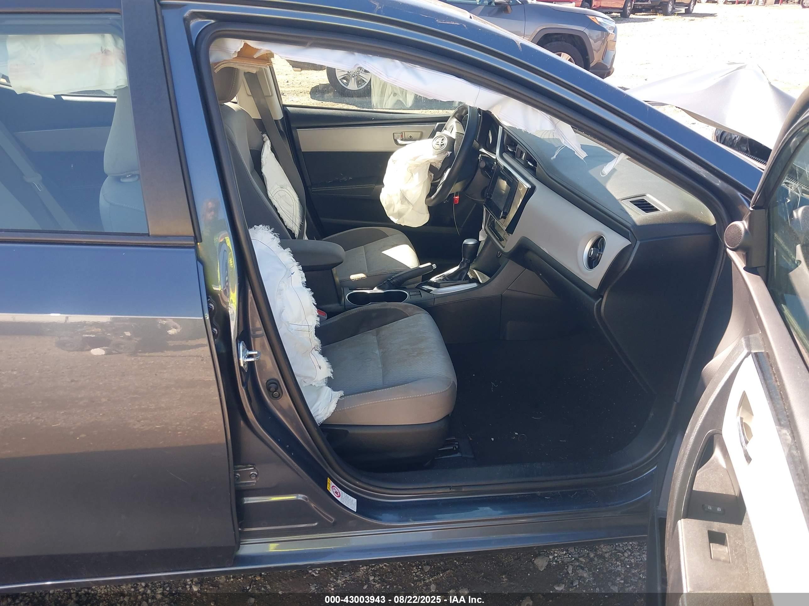 TOYOTA COROLLA image 5
