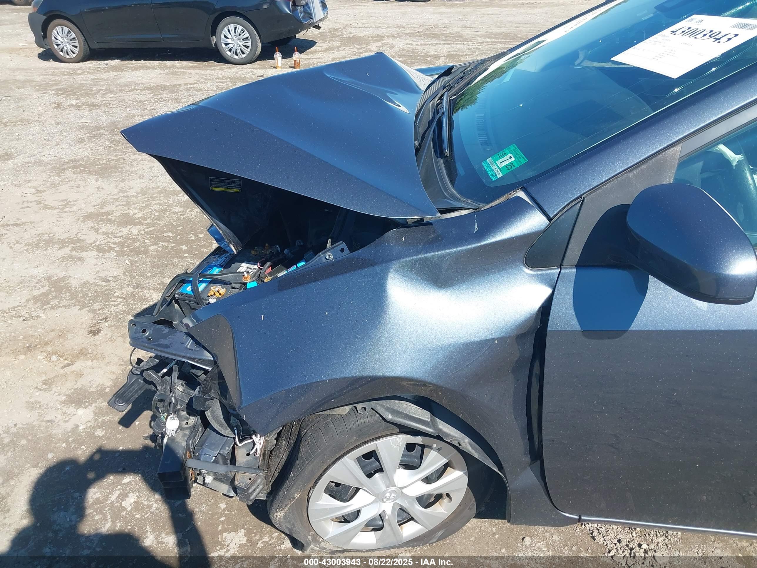 TOYOTA COROLLA image 6