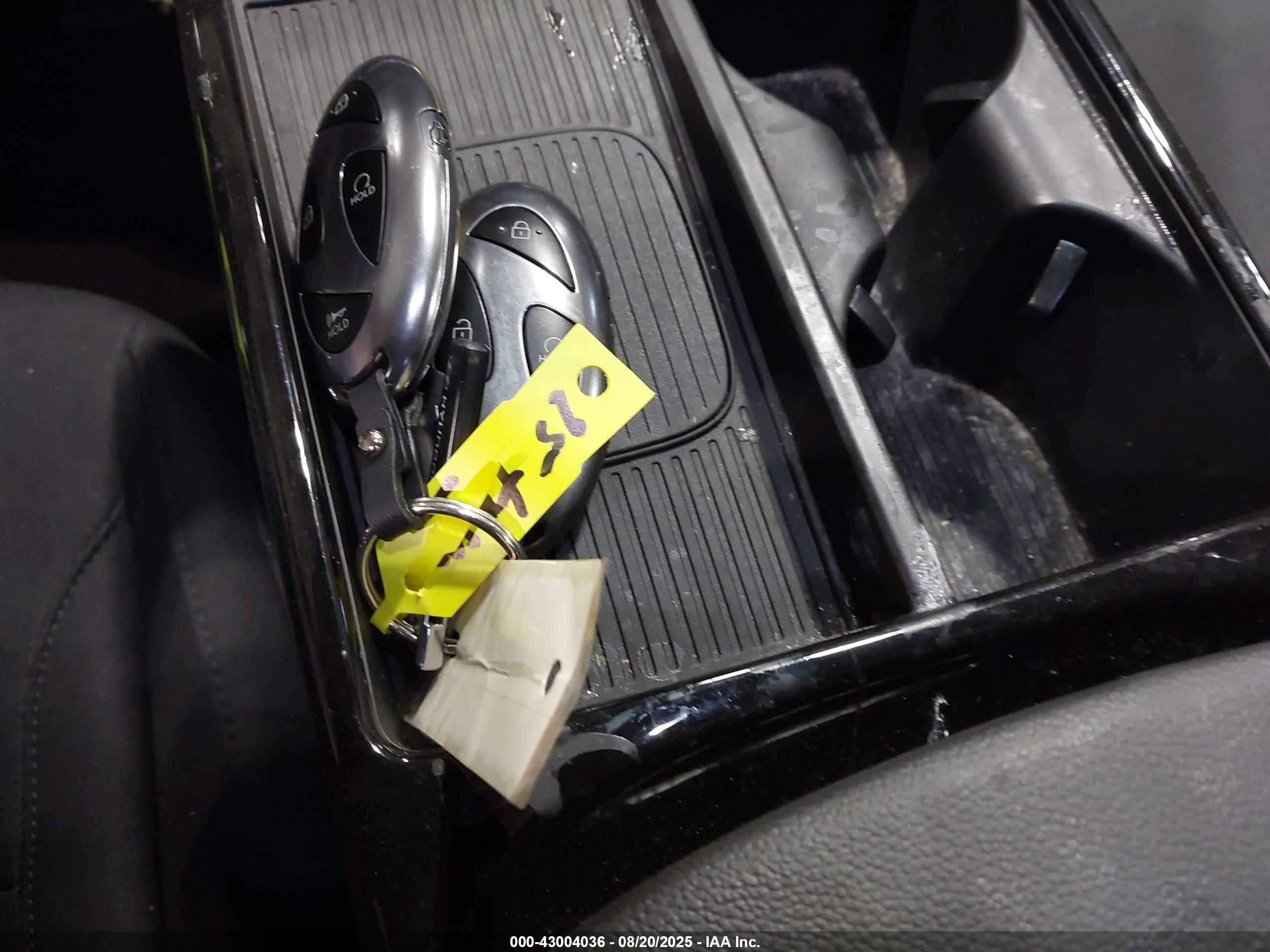HYUNDAI TUCSON image 11