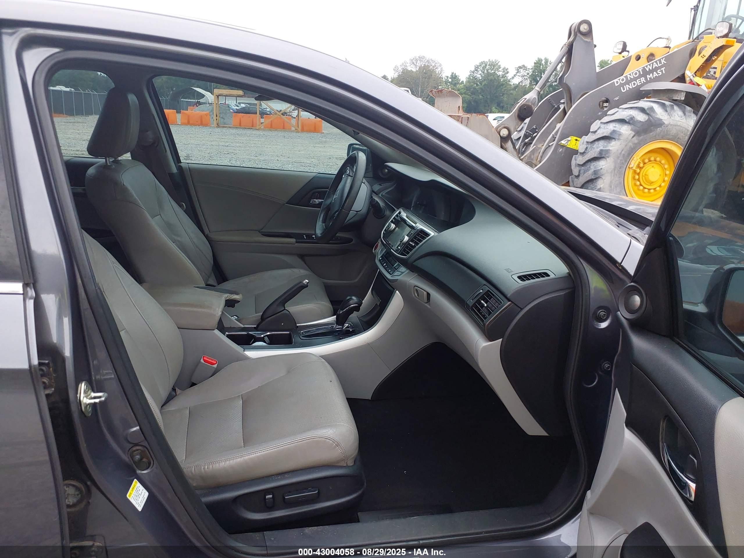 HONDA ACCORD image 5