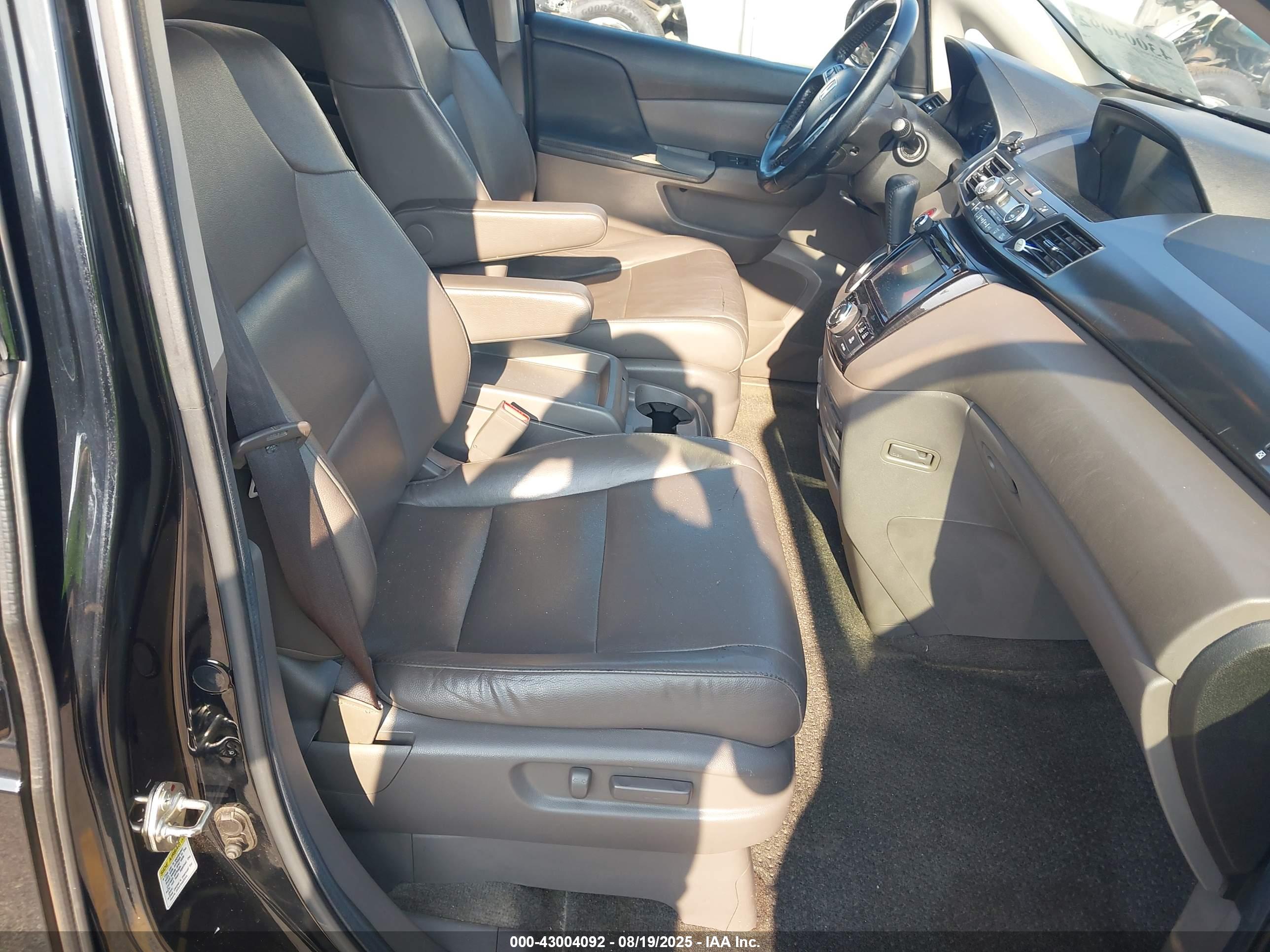HONDA ODYSSEY image 5