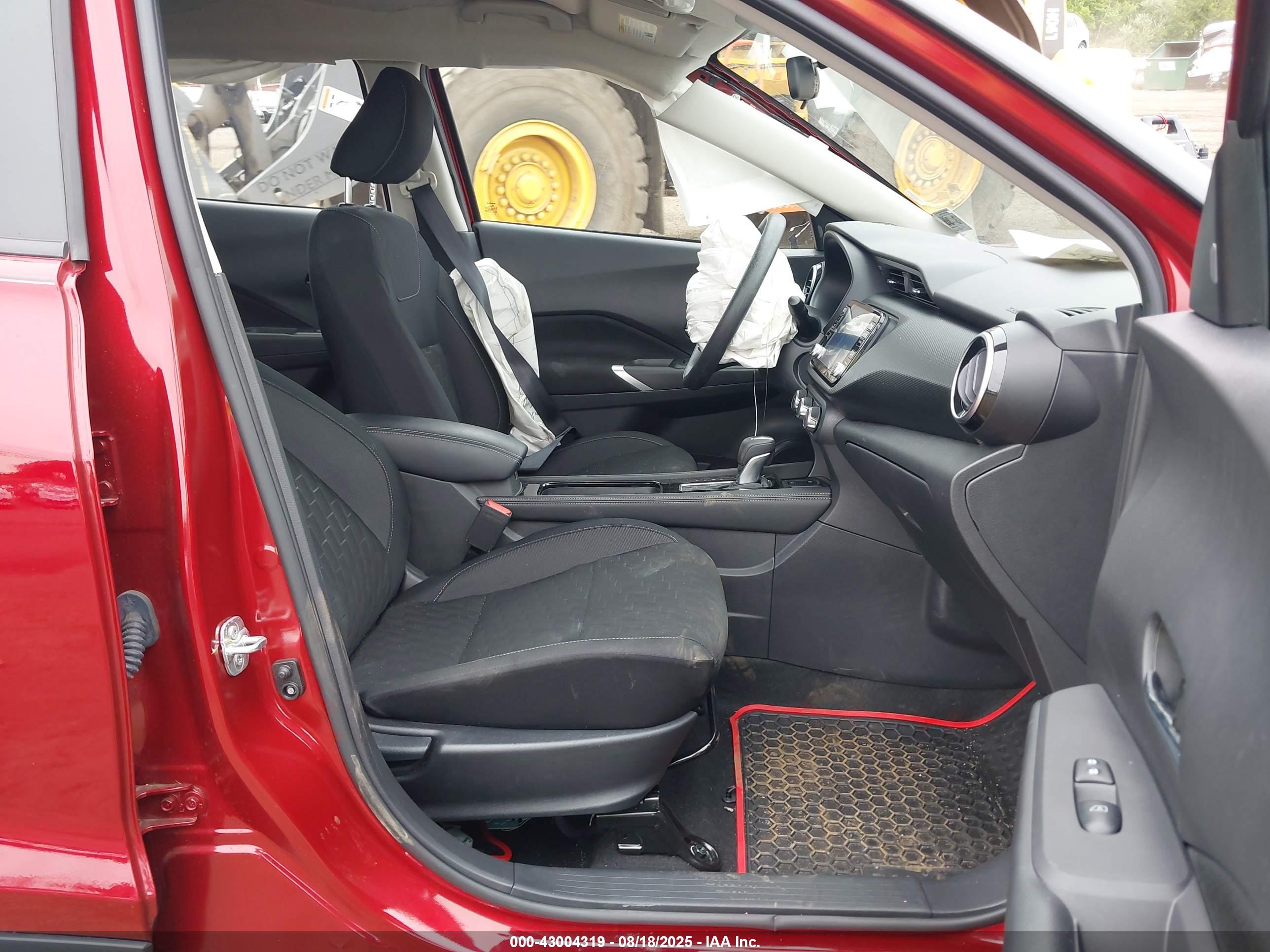 NISSAN KICKS image 5