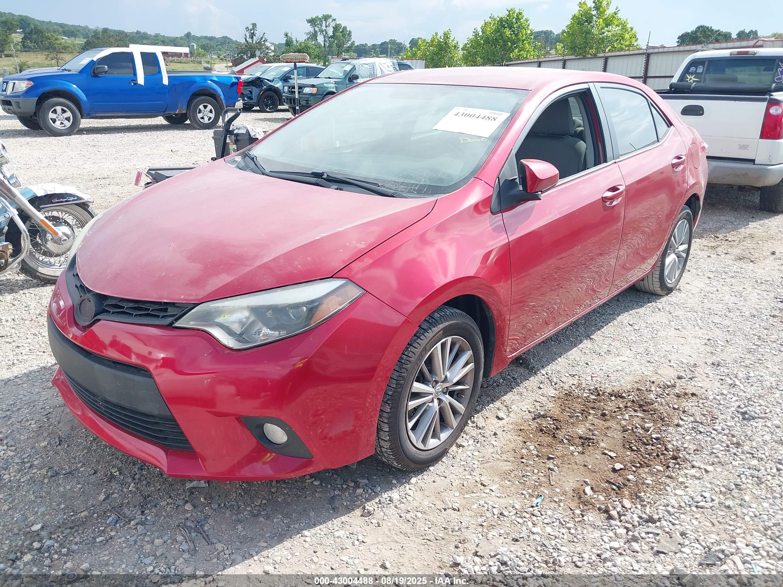 TOYOTA COROLLA image 2